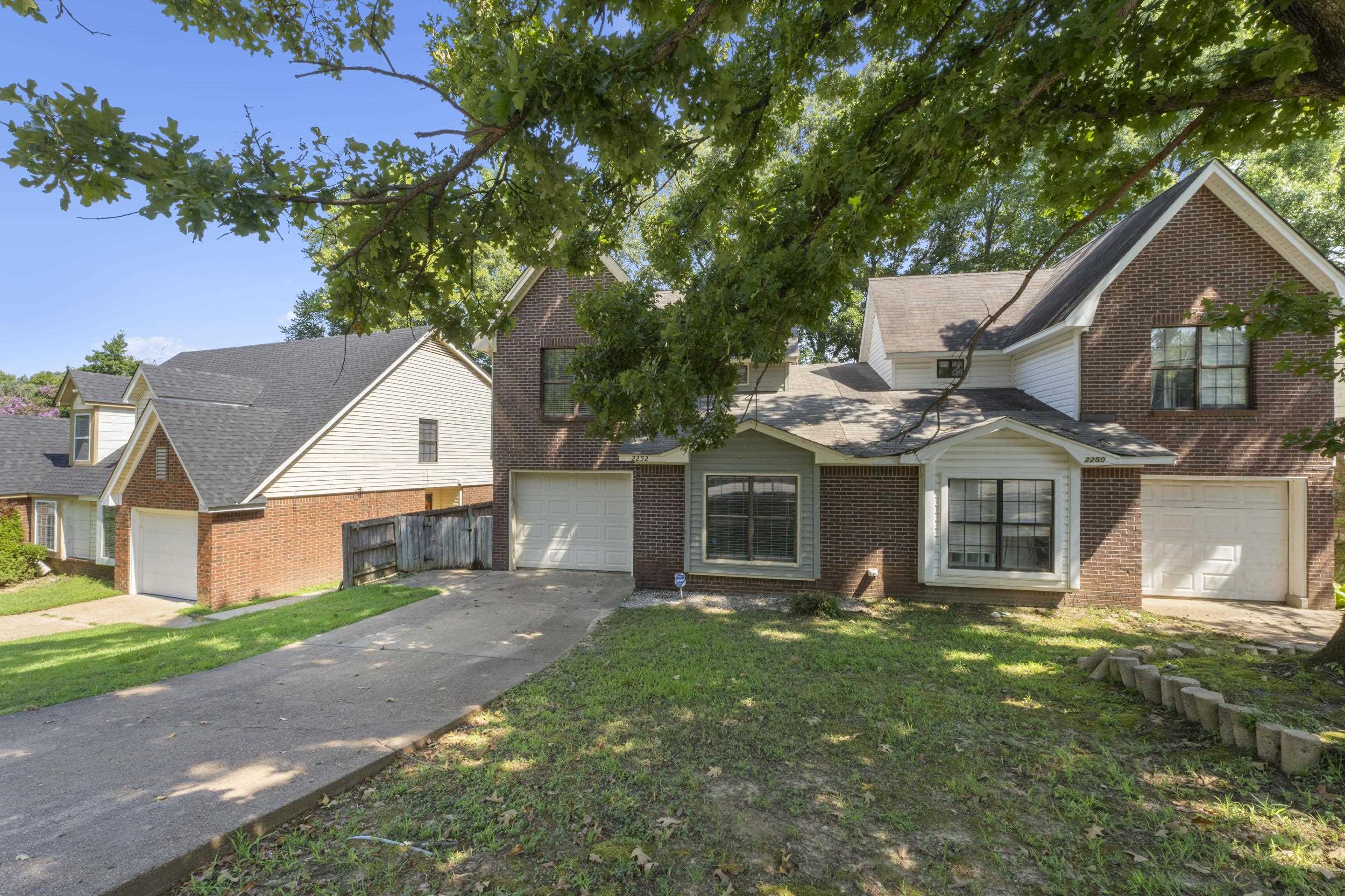 2252 MANGUM RD Property Photo 1