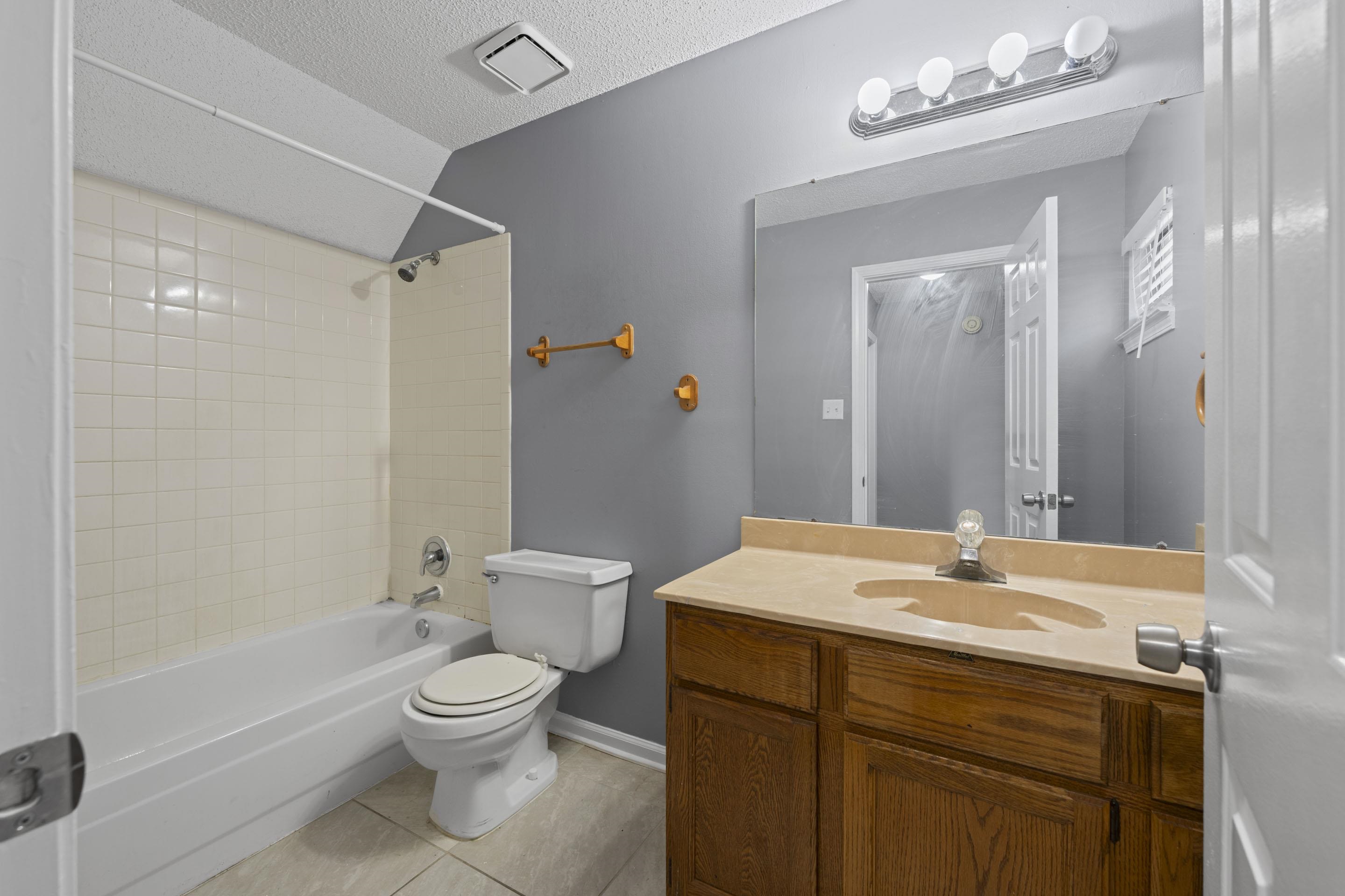 2252 Mangum Rd Property Photo 17