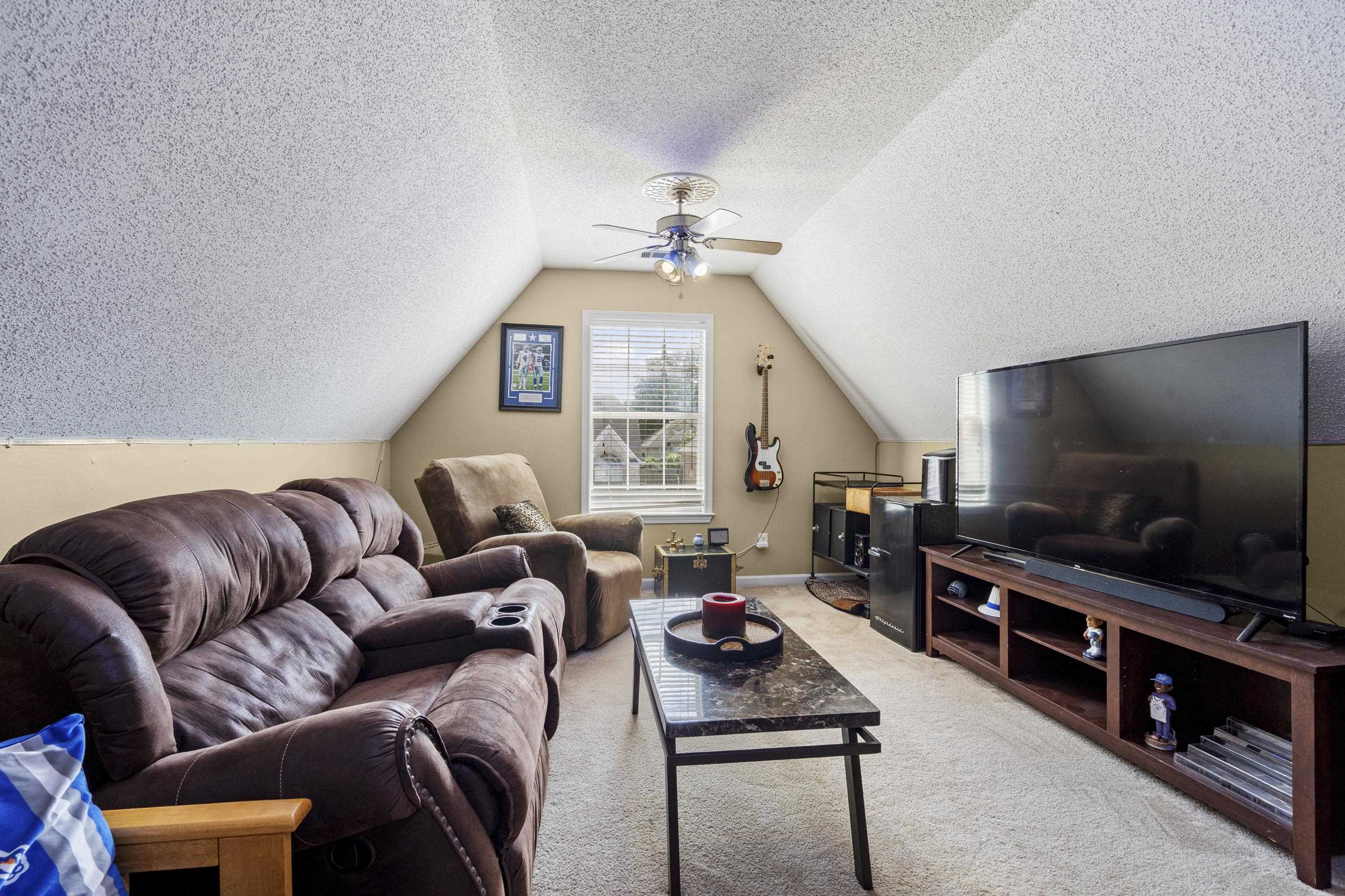 9320 S Fairmont Cir Property Photo 24