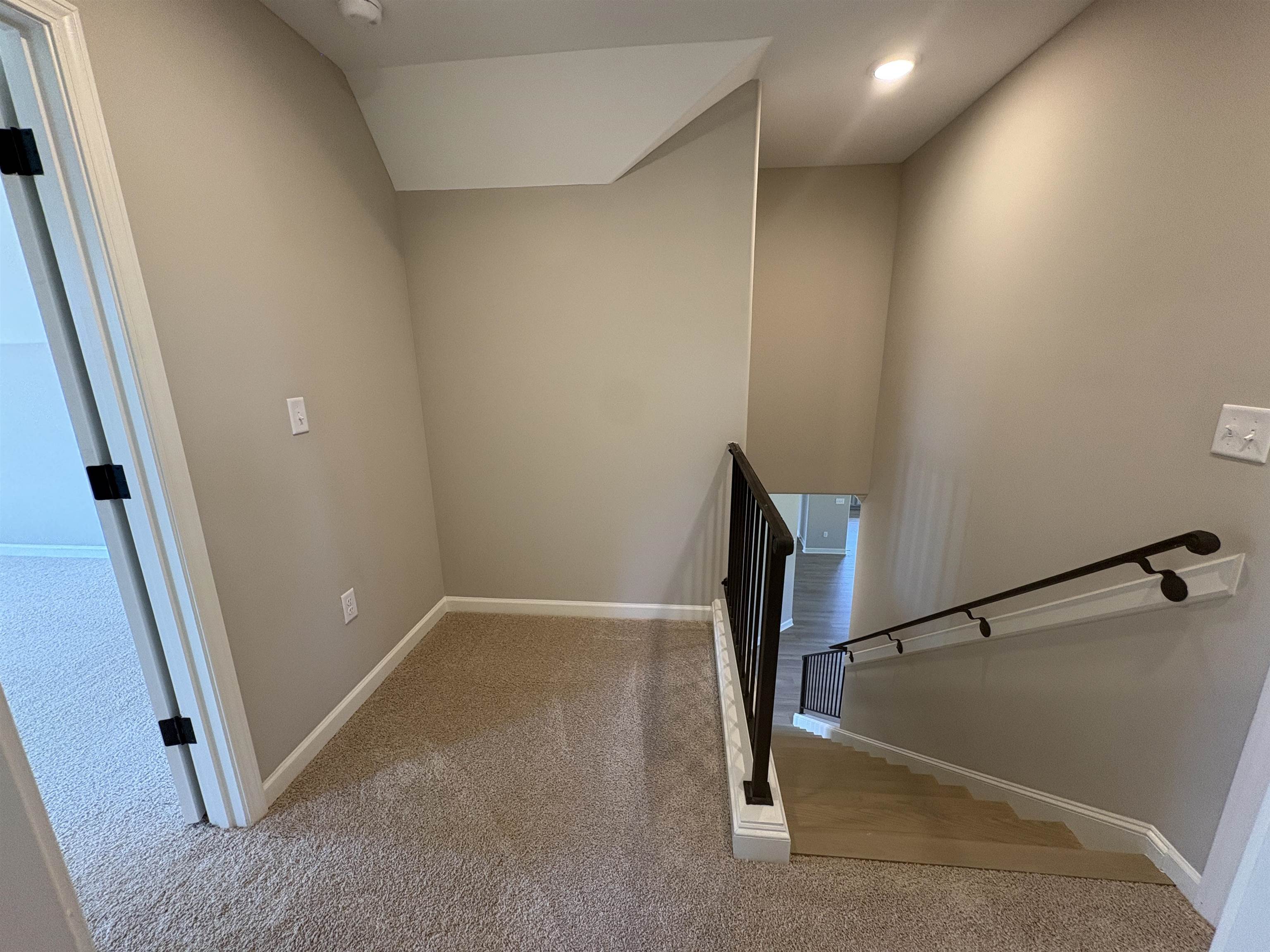 125 Brook Manor Dr Property Photo 18