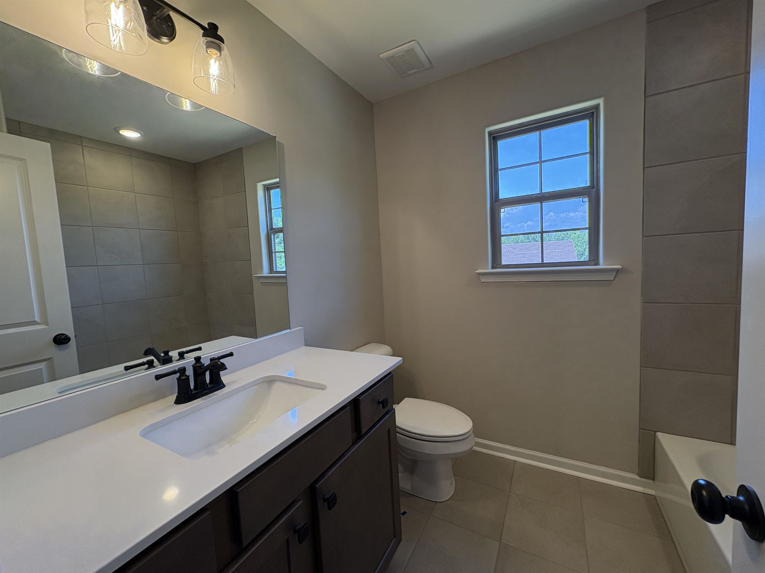 90 Ridgefield Dr Property Photo 15