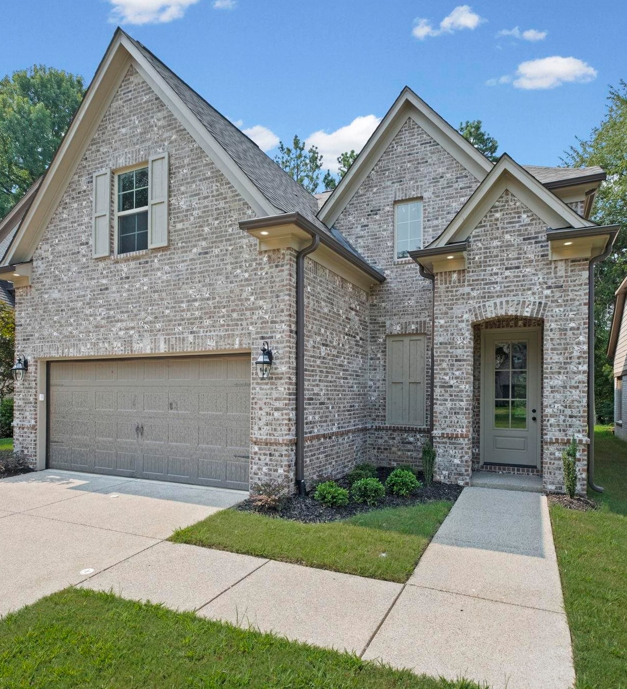 7319 Winterbrook Ln Property Photo 3