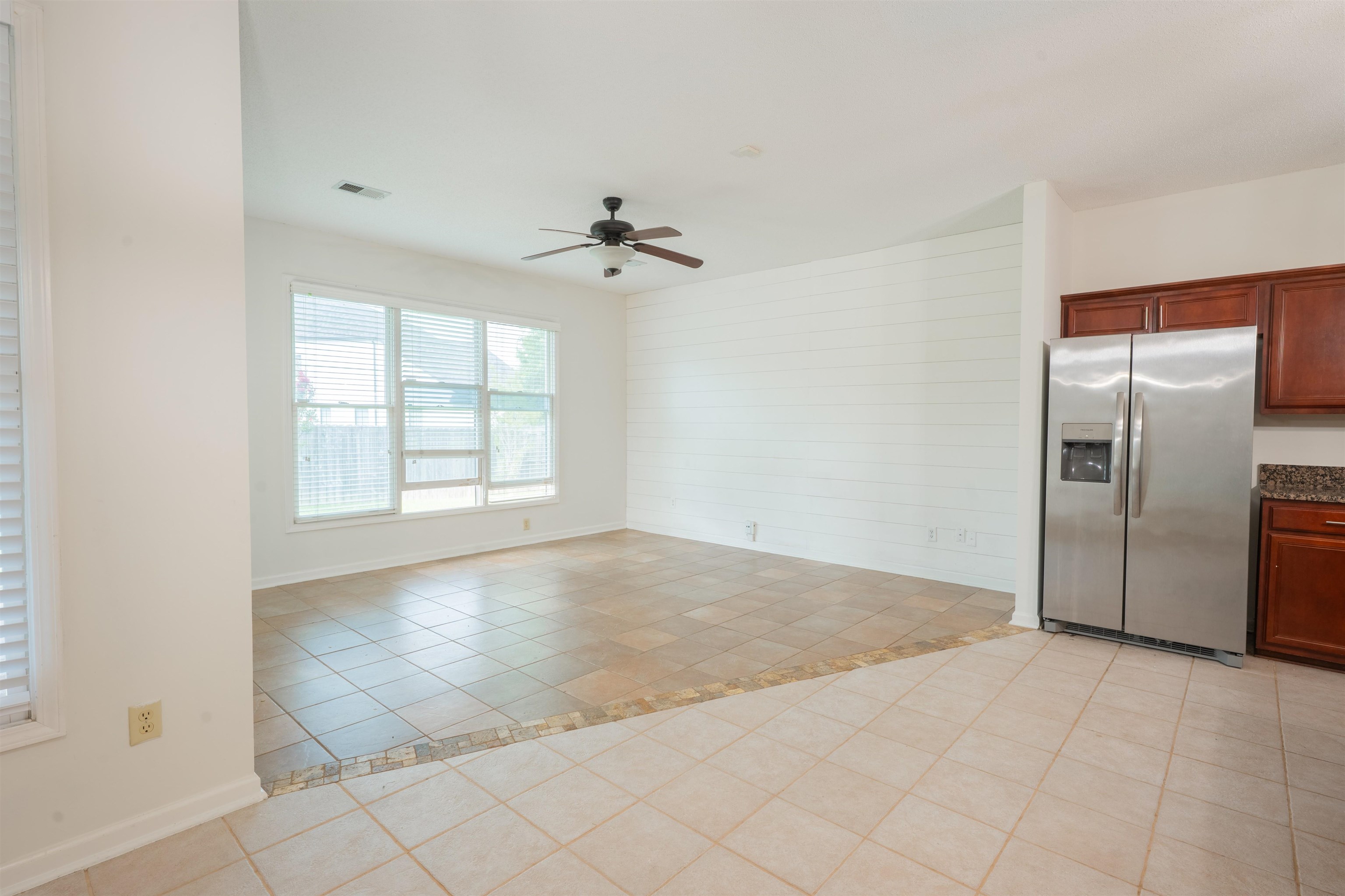 3911 Lighthouse Ln Property Photo 7