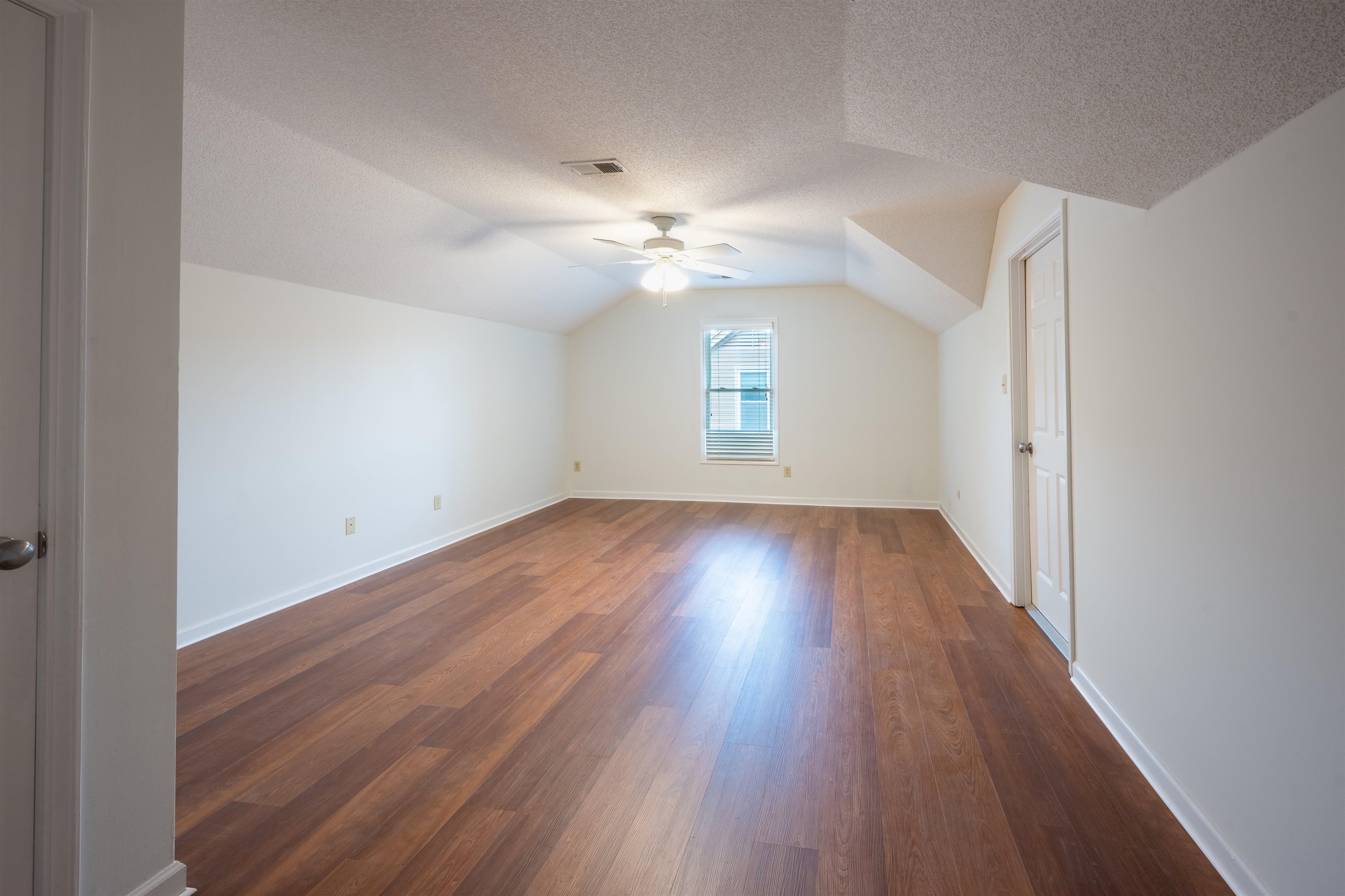 3911 Lighthouse Ln Property Photo 12