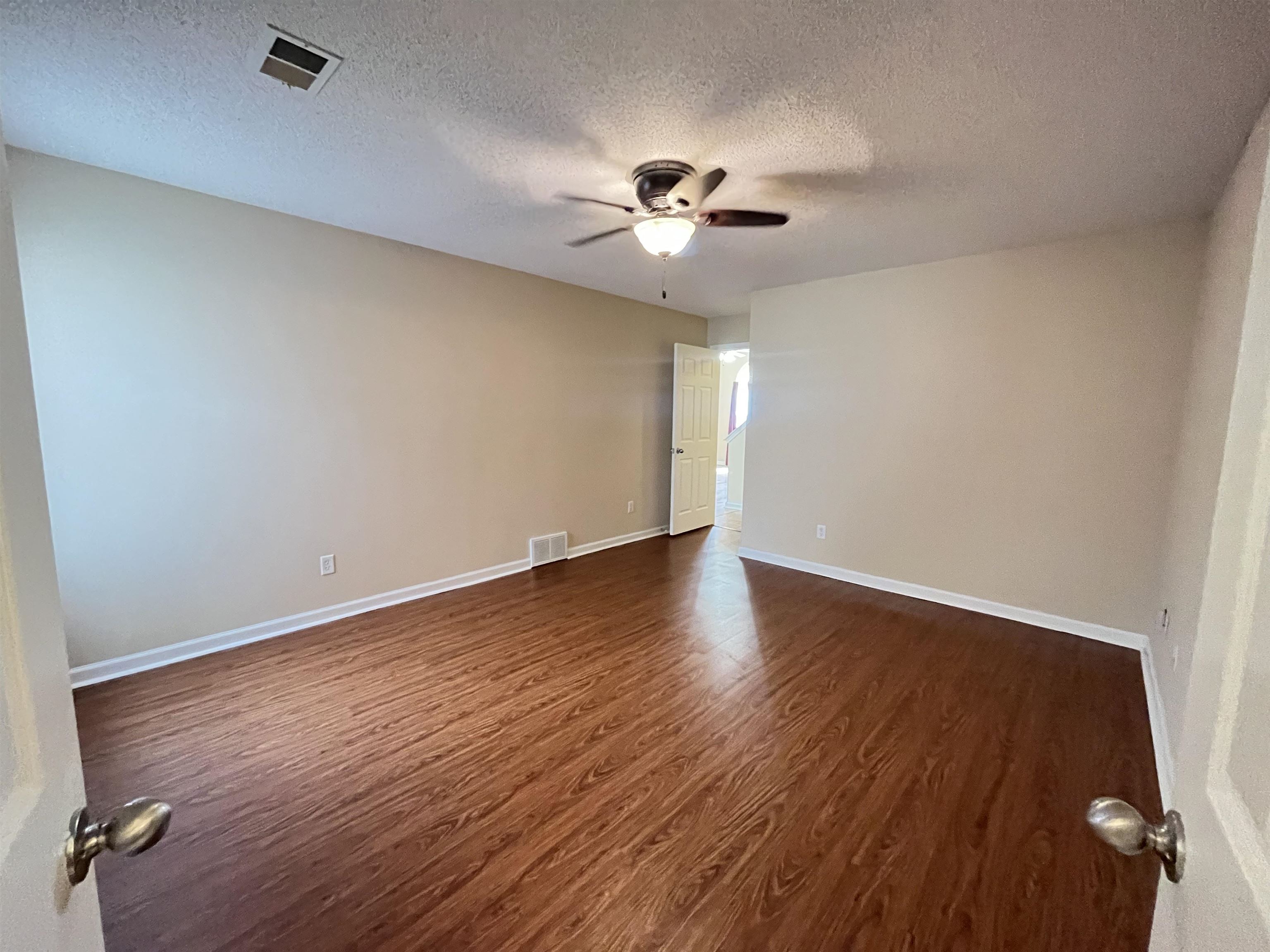 6836 Kamali Ave Property Photo 8