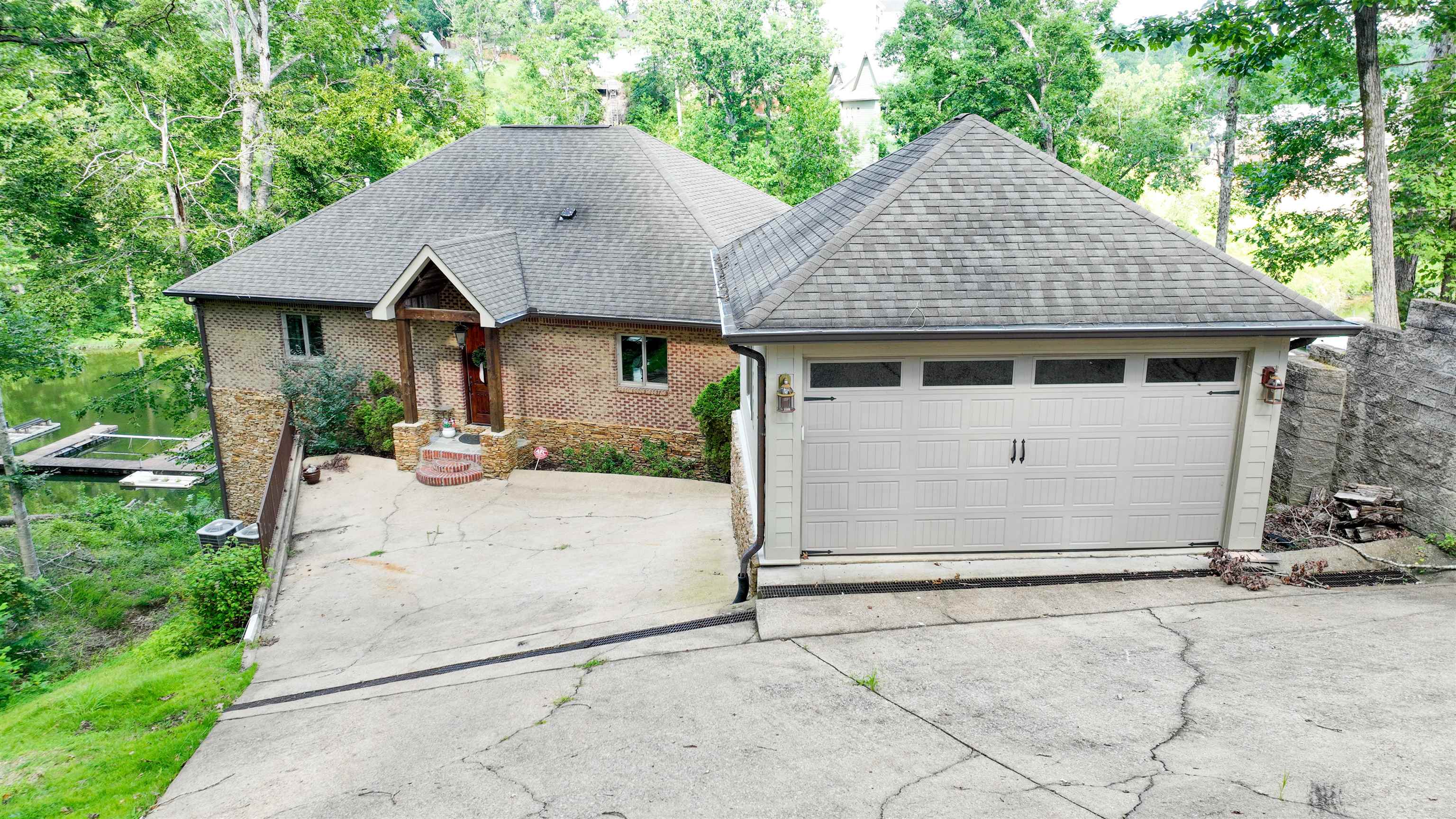 125 Canyon Cv Property Photo 4