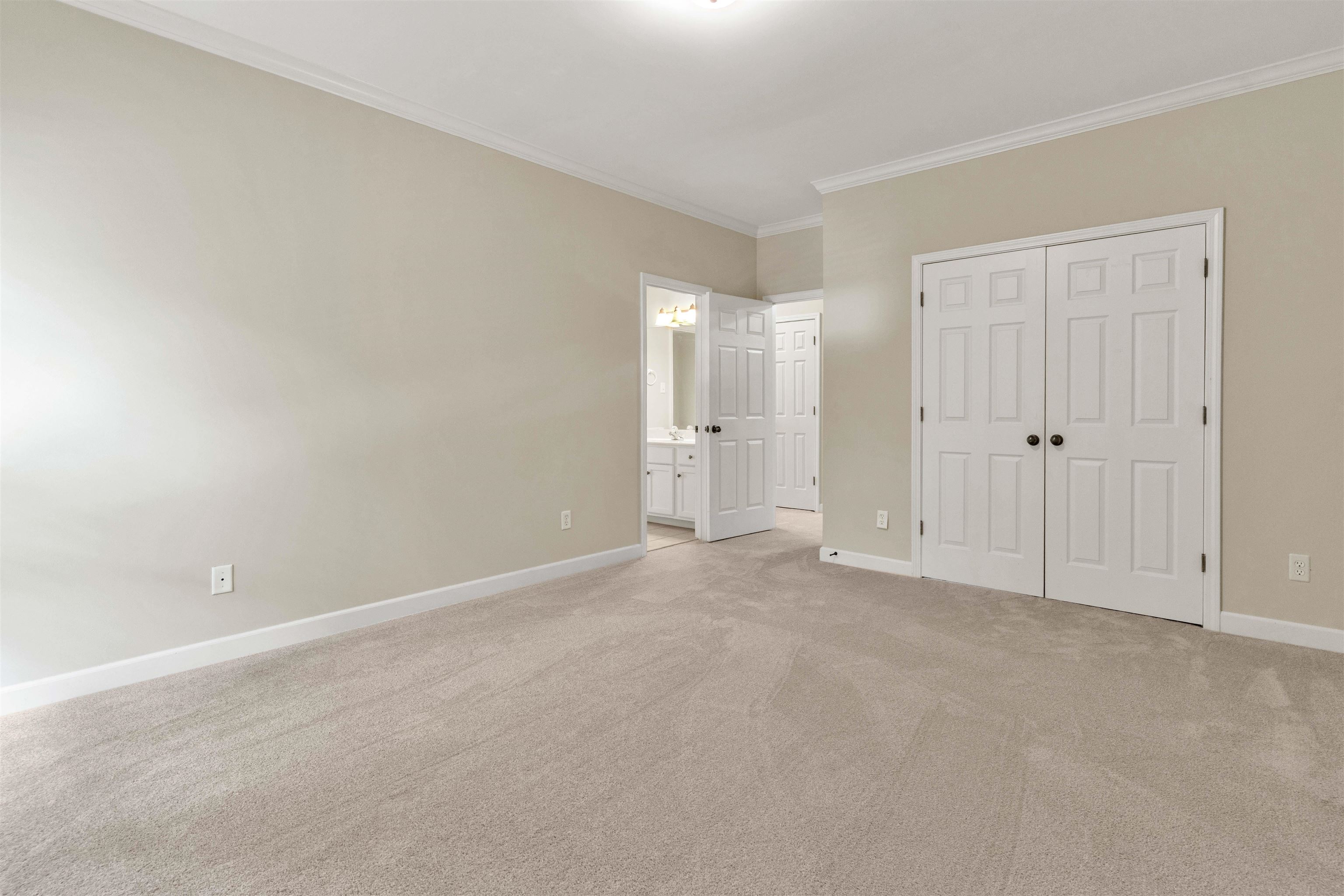 1950 N Templeton Cir Property Photo 21