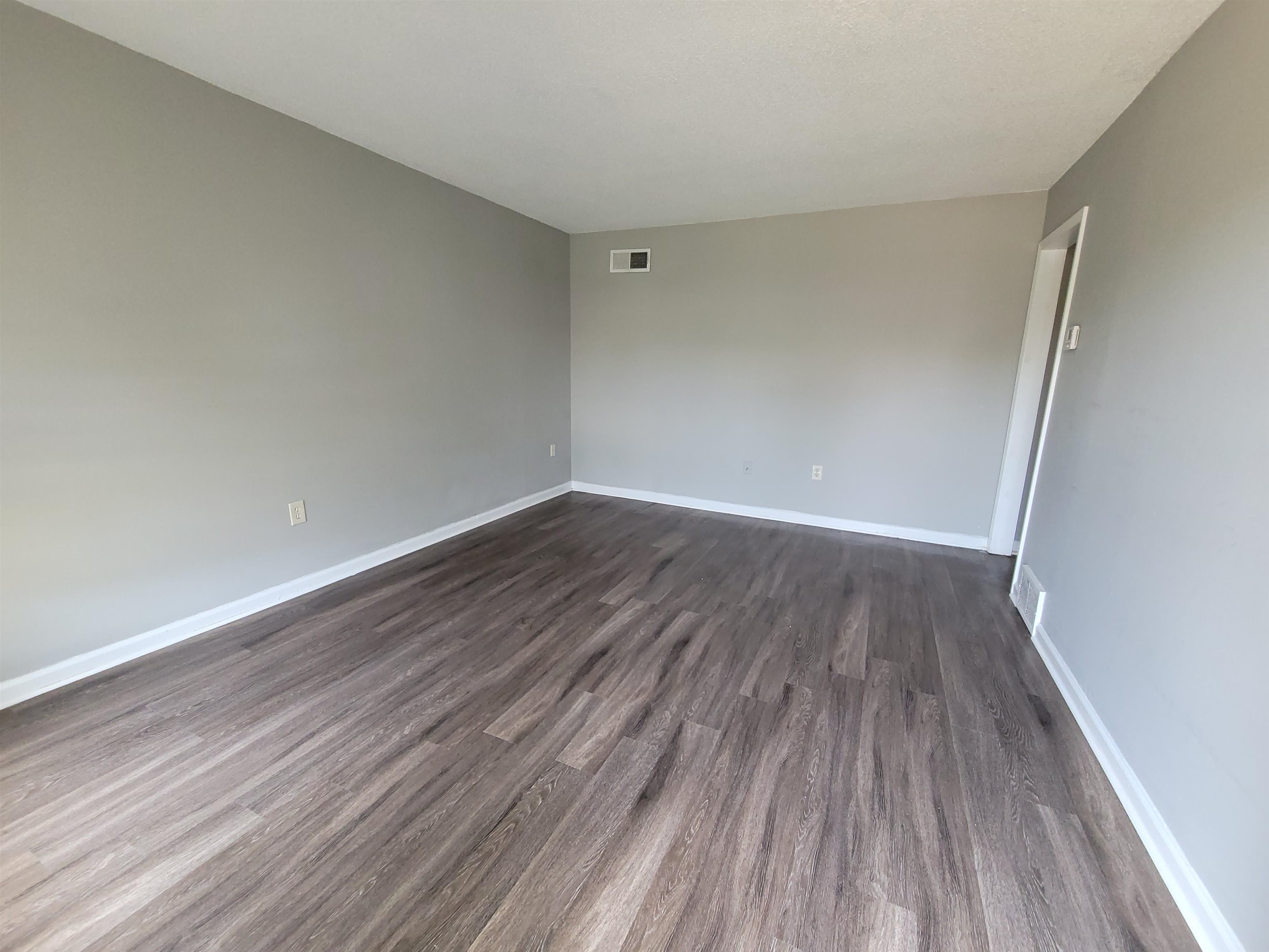 1313 Ryanwood Ave Property Photo 4