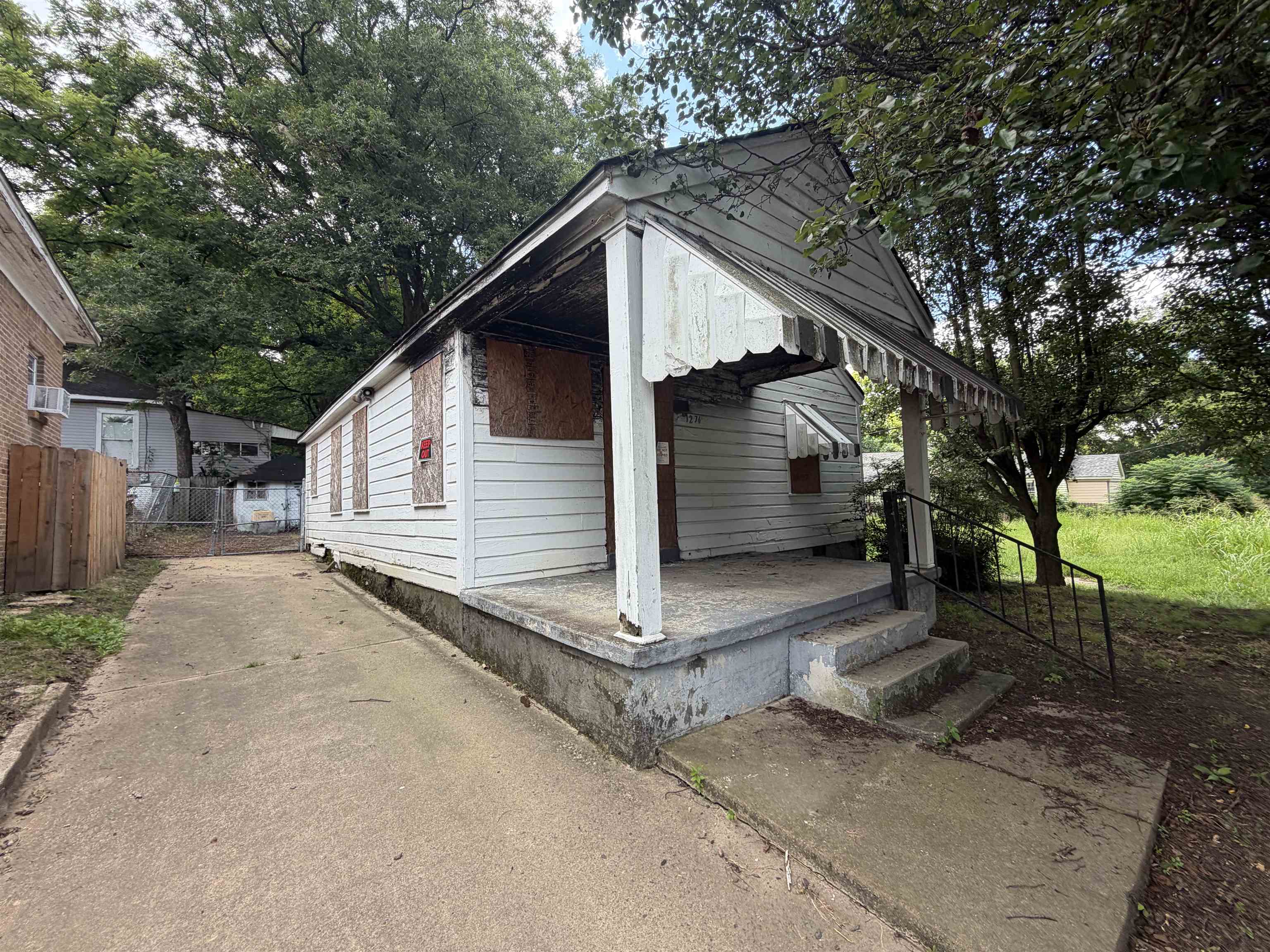 1276 Dunnavant St Property Photo 2