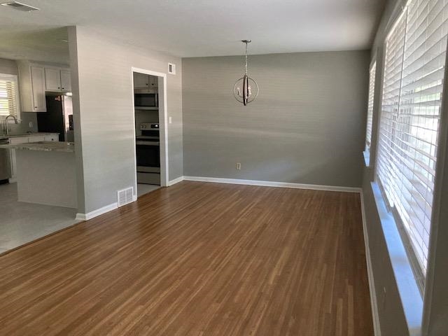 5386 Denwood Ave Property Photo 4