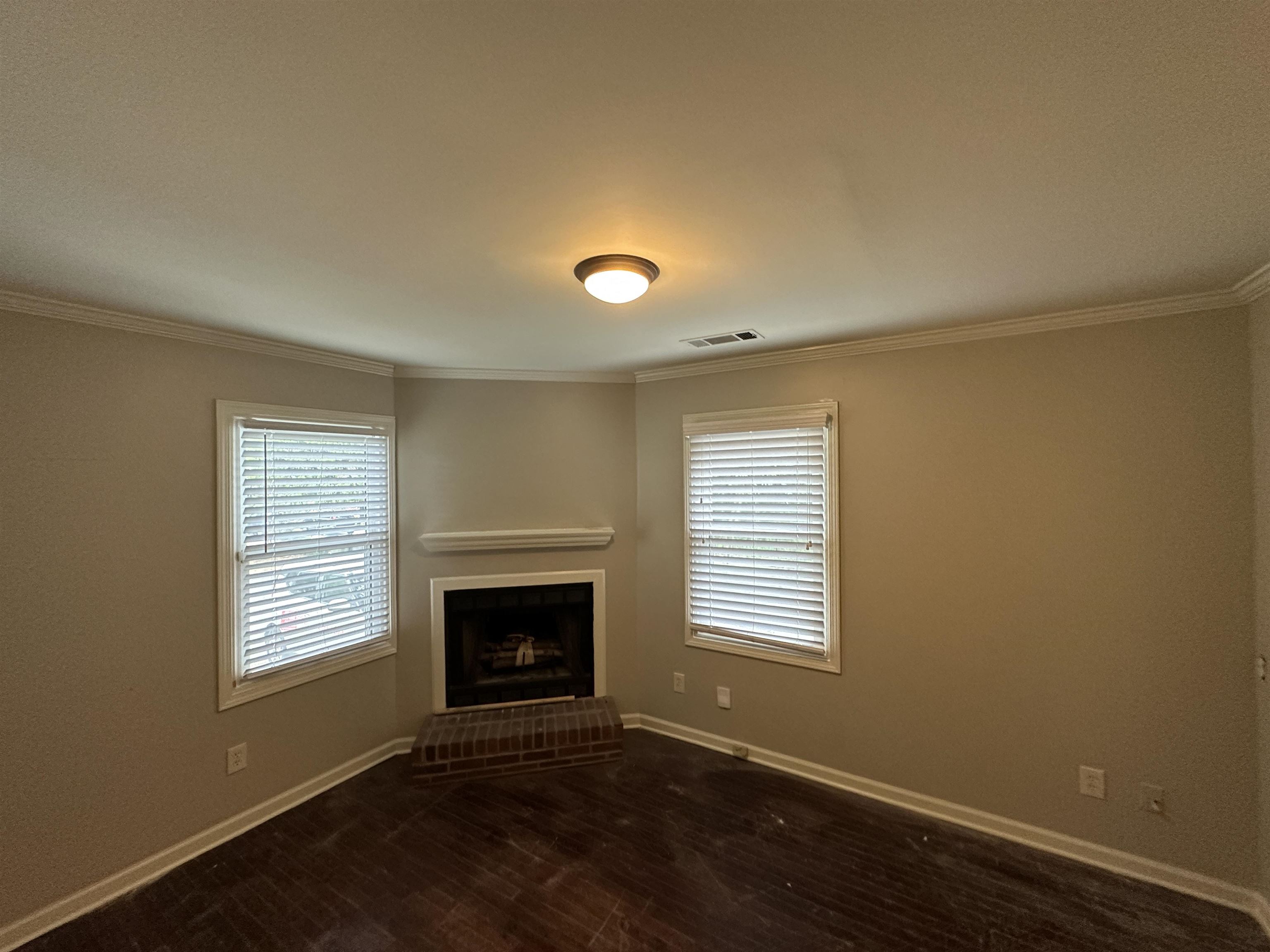 2888 Midland Ave Property Photo 10