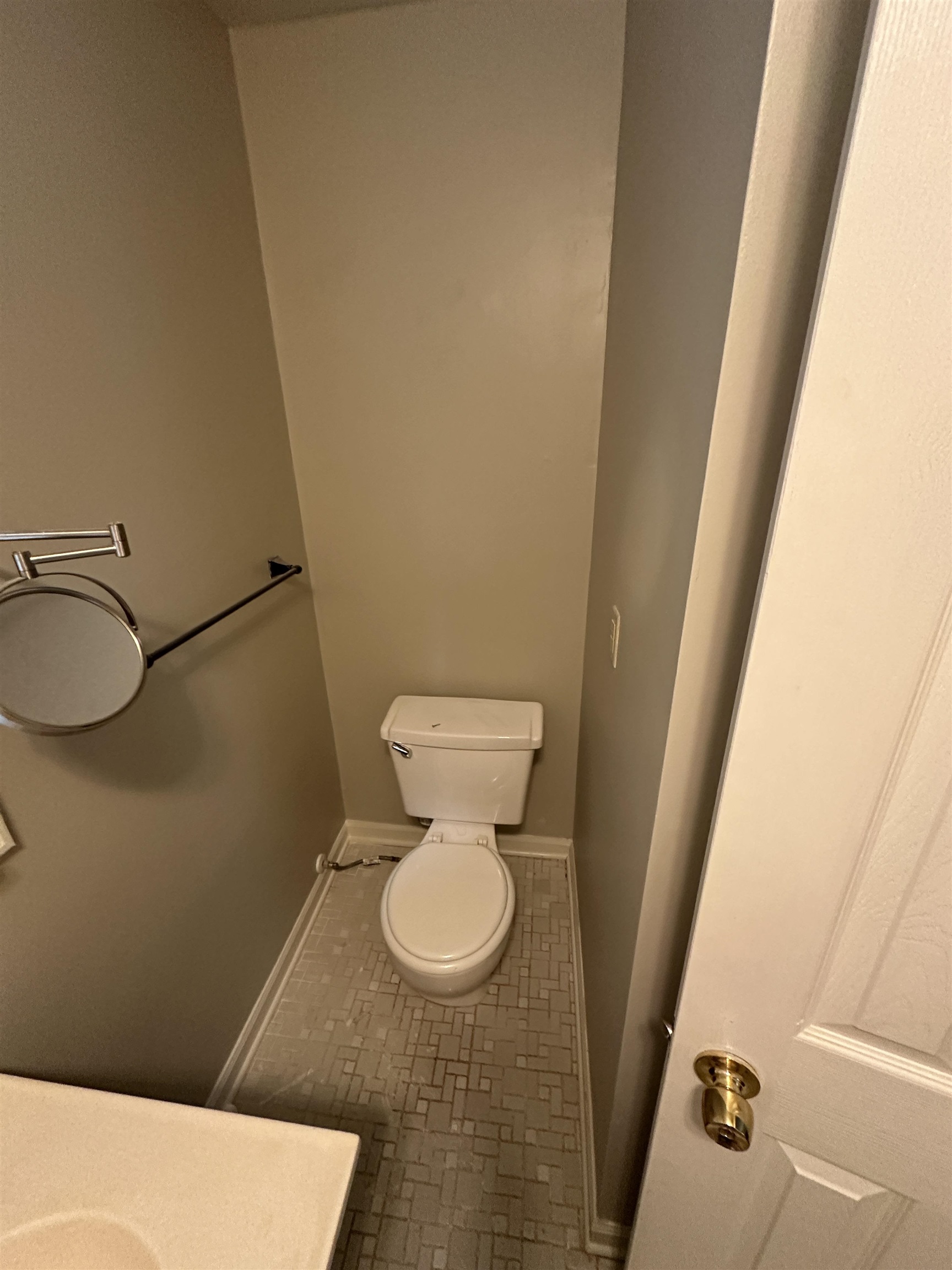 2888 Midland Ave Property Photo 12
