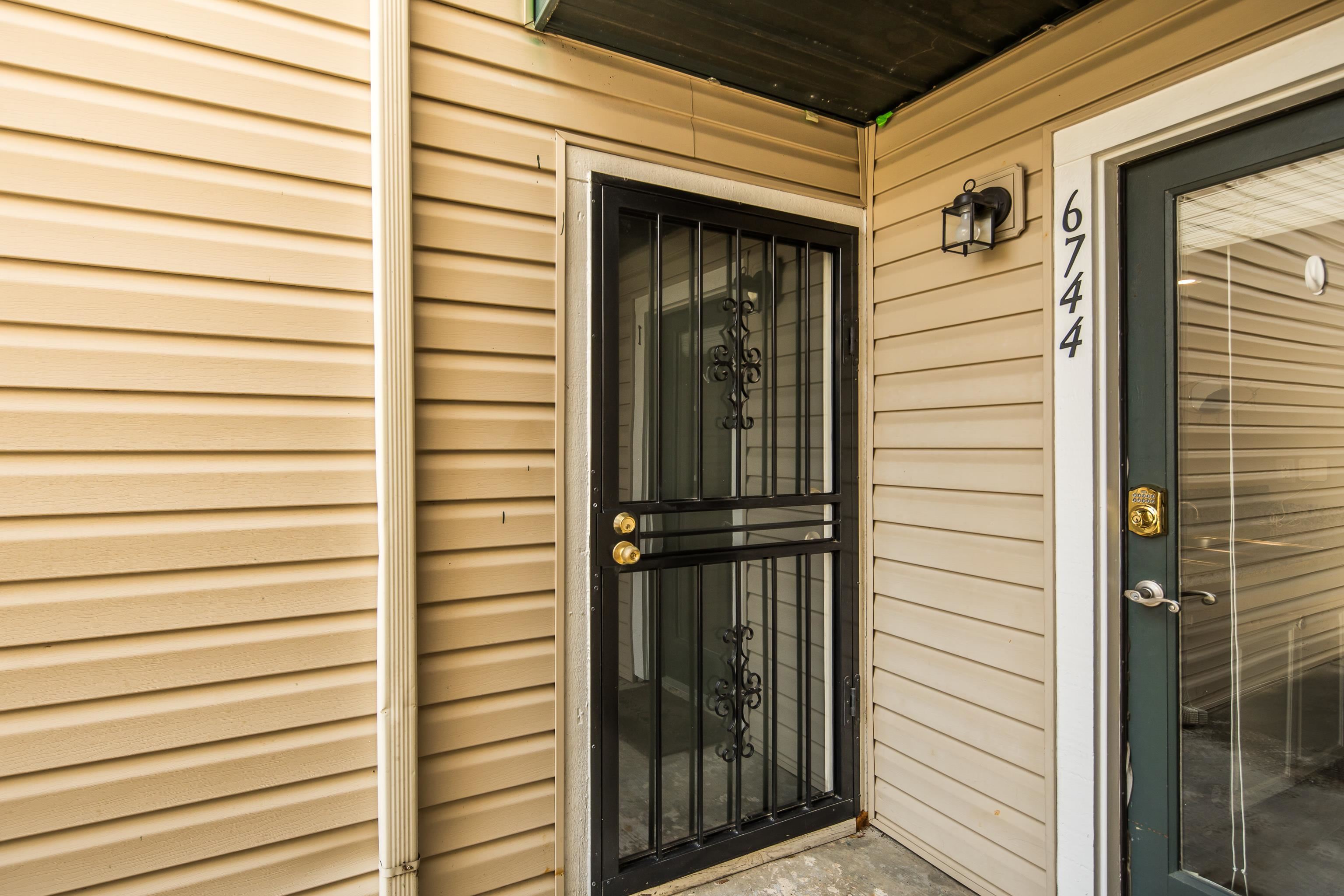 6744 Quail Hollow Ct 1 Property Photo 20