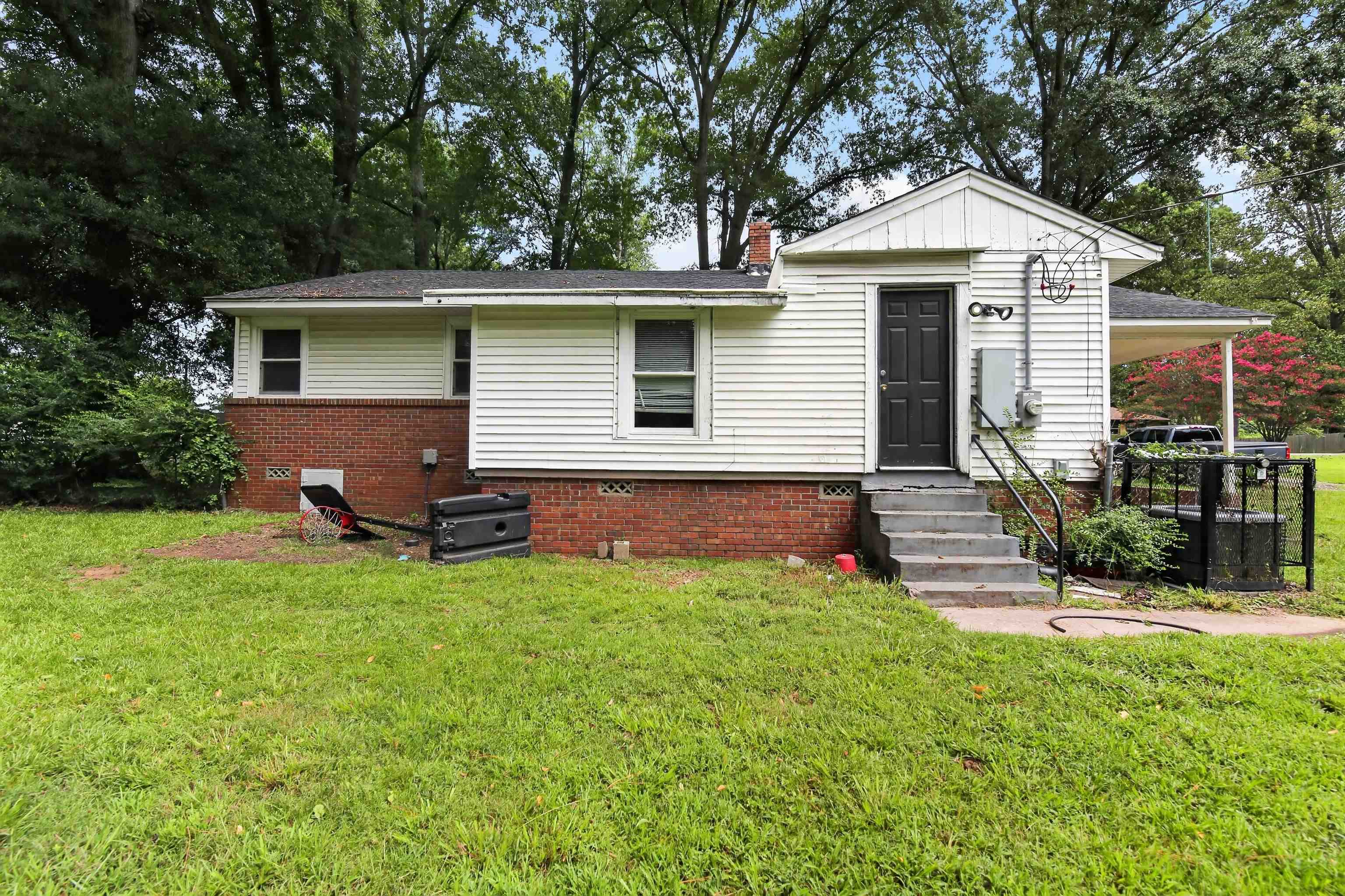 329 Sullivan Dr Property Photo 5