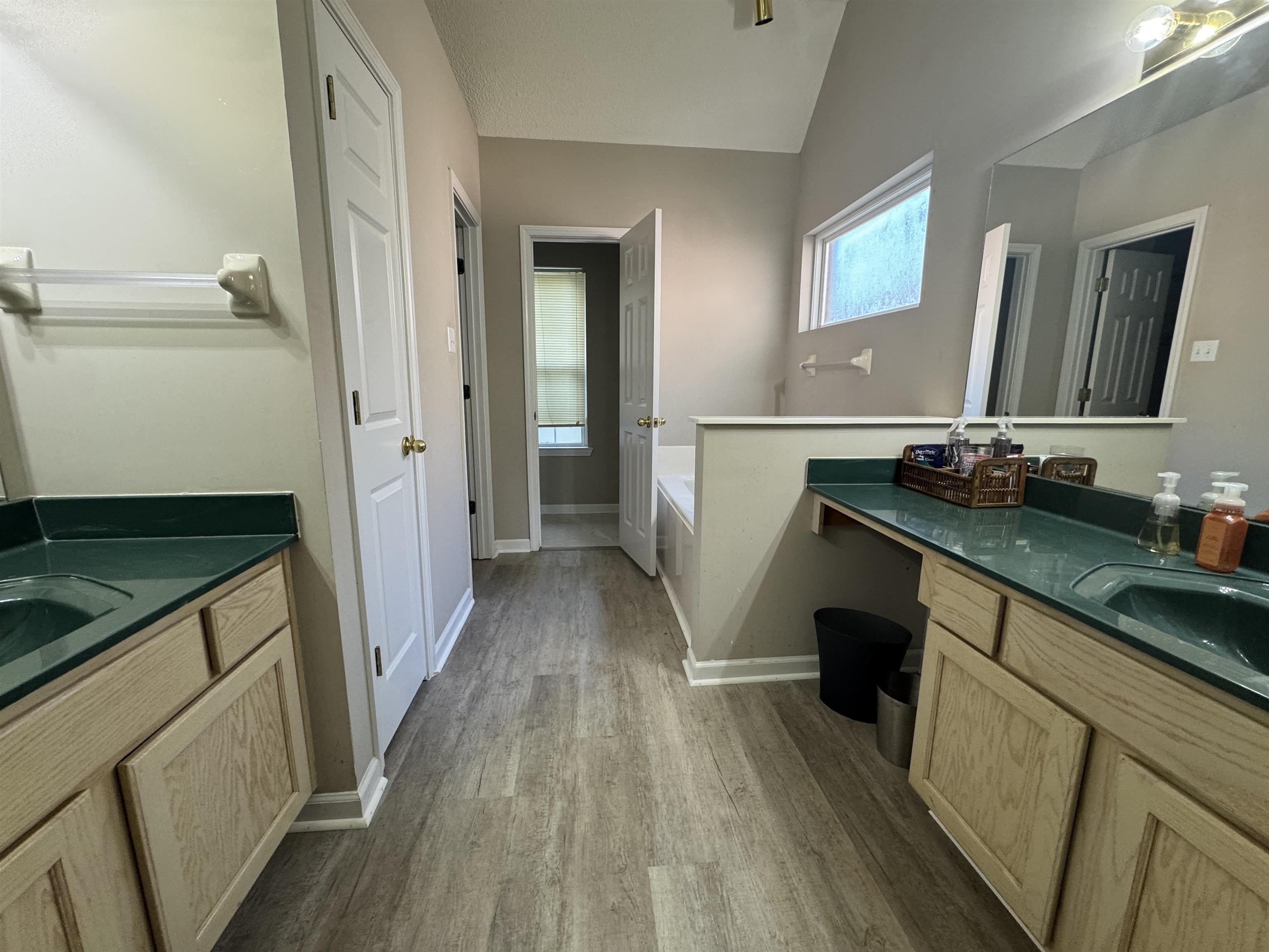 11805 Patrick St Property Photo 8