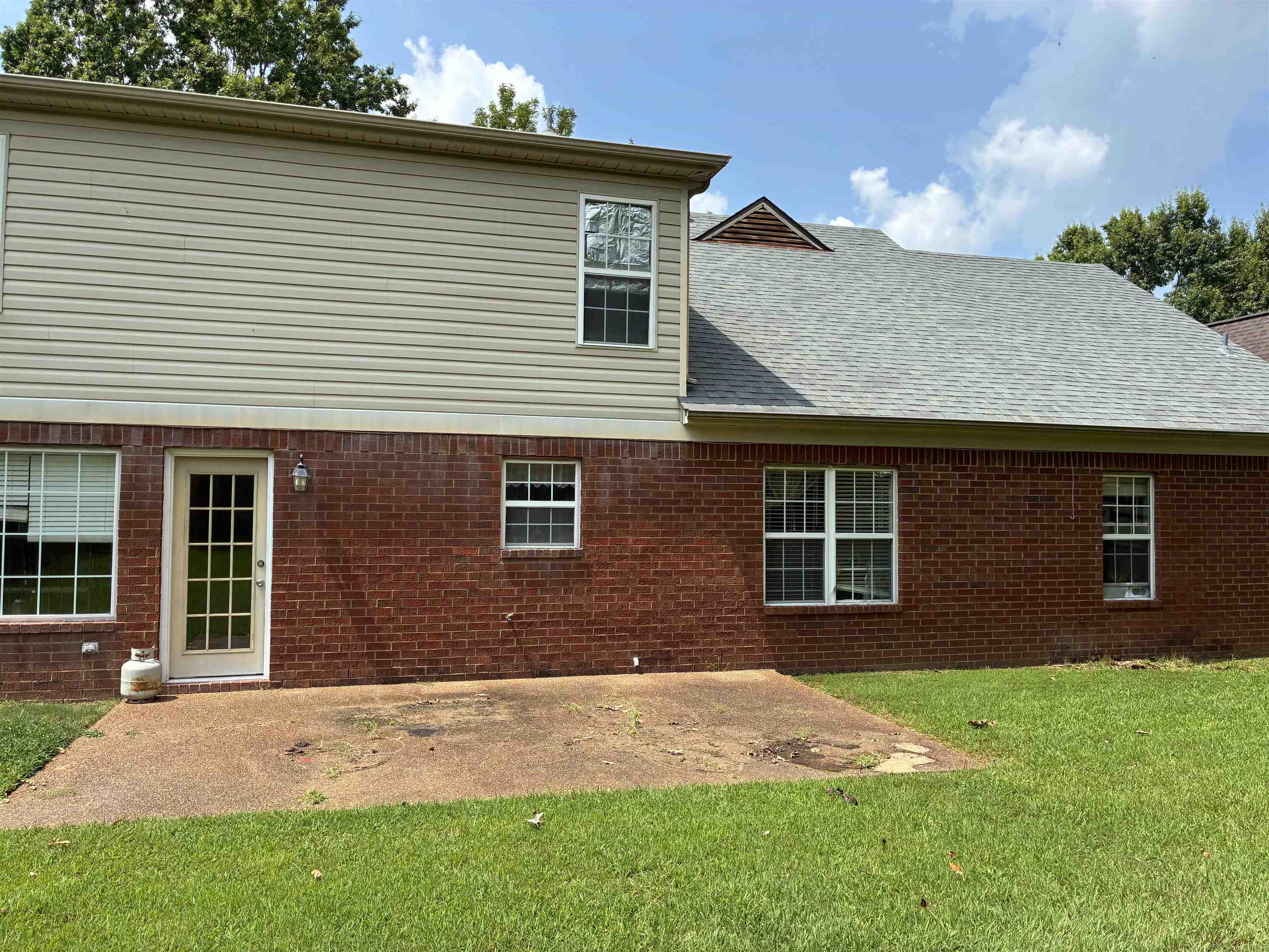 11805 Patrick St Property Photo 12
