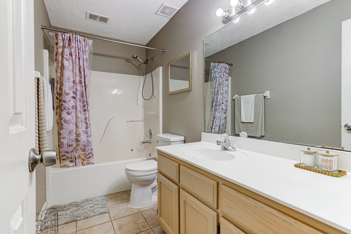 7669 Shadow Hills Dr Property Photo 17