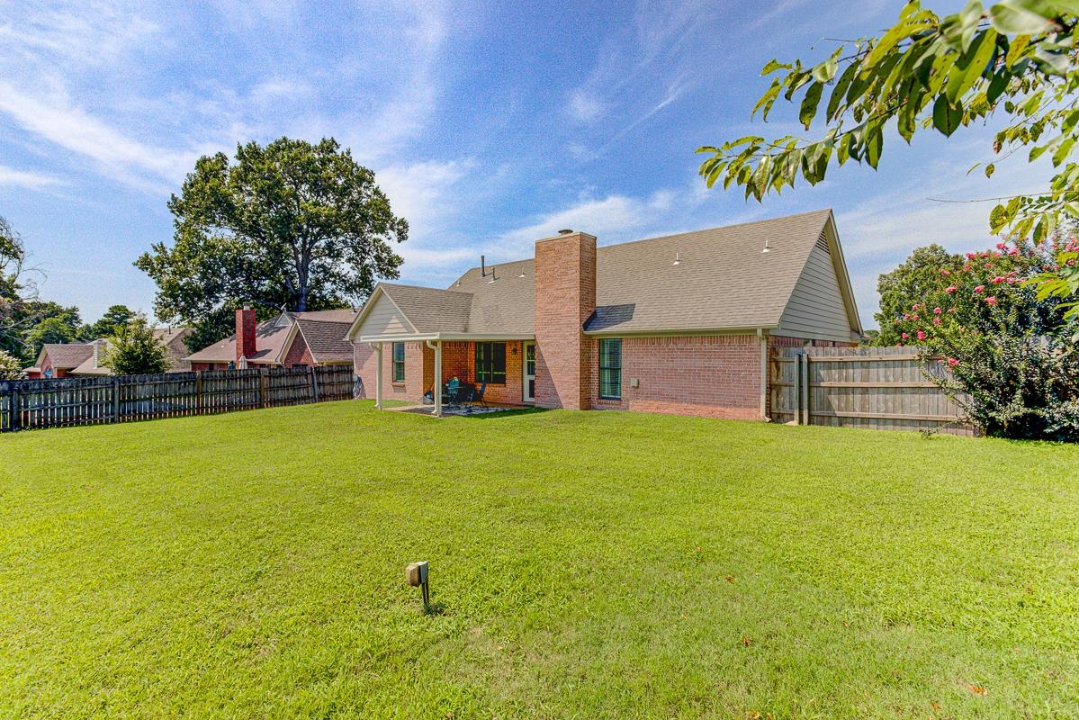 7669 Shadow Hills Dr Property Photo 20