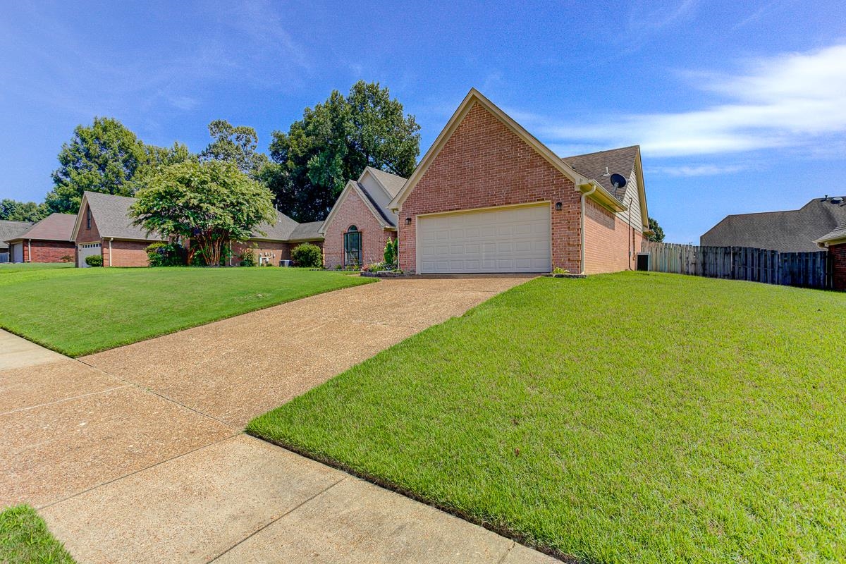 7669 Shadow Hills Dr Property Photo 24