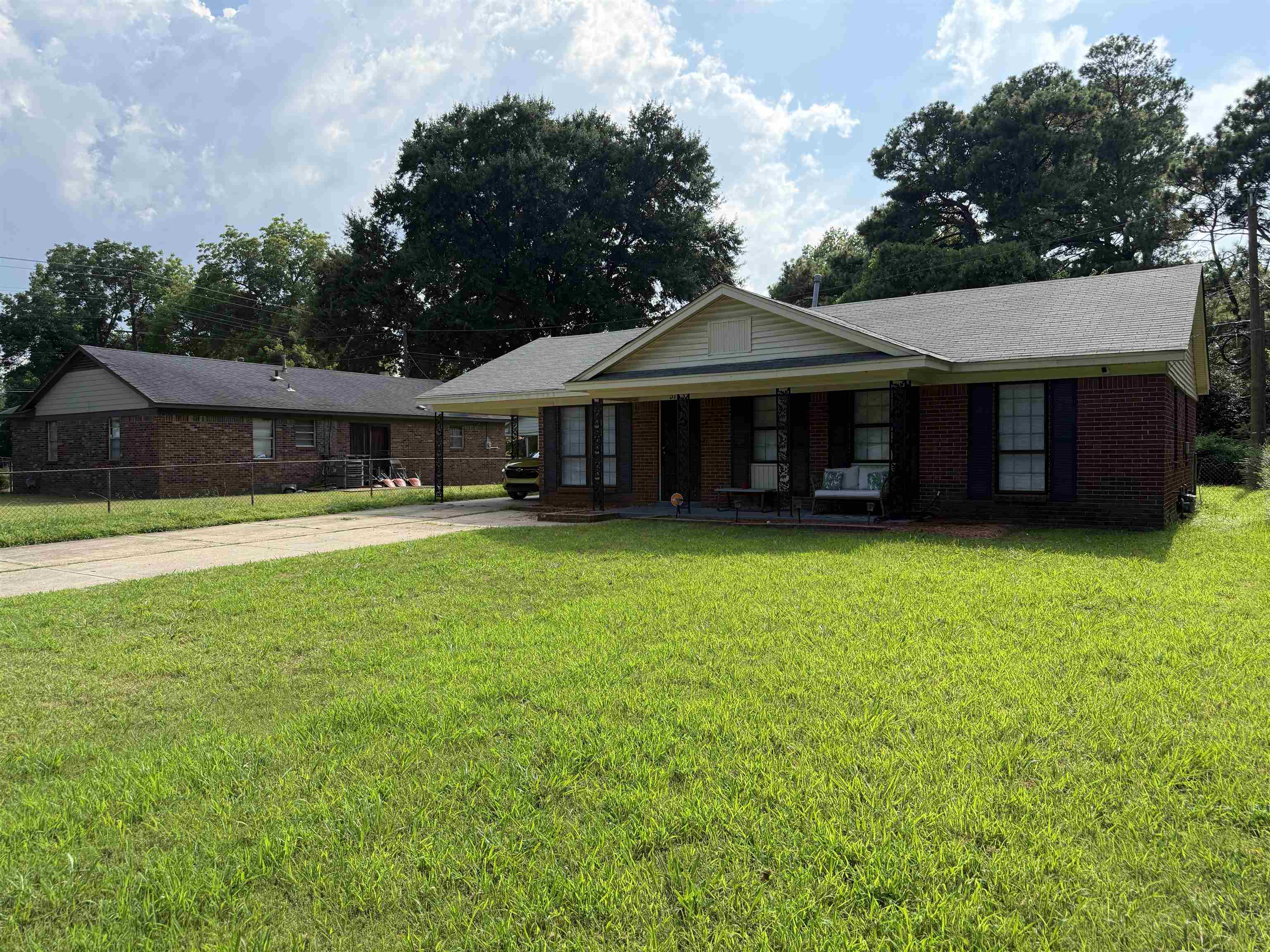 3183 Benjestown Rd Property Photo 2