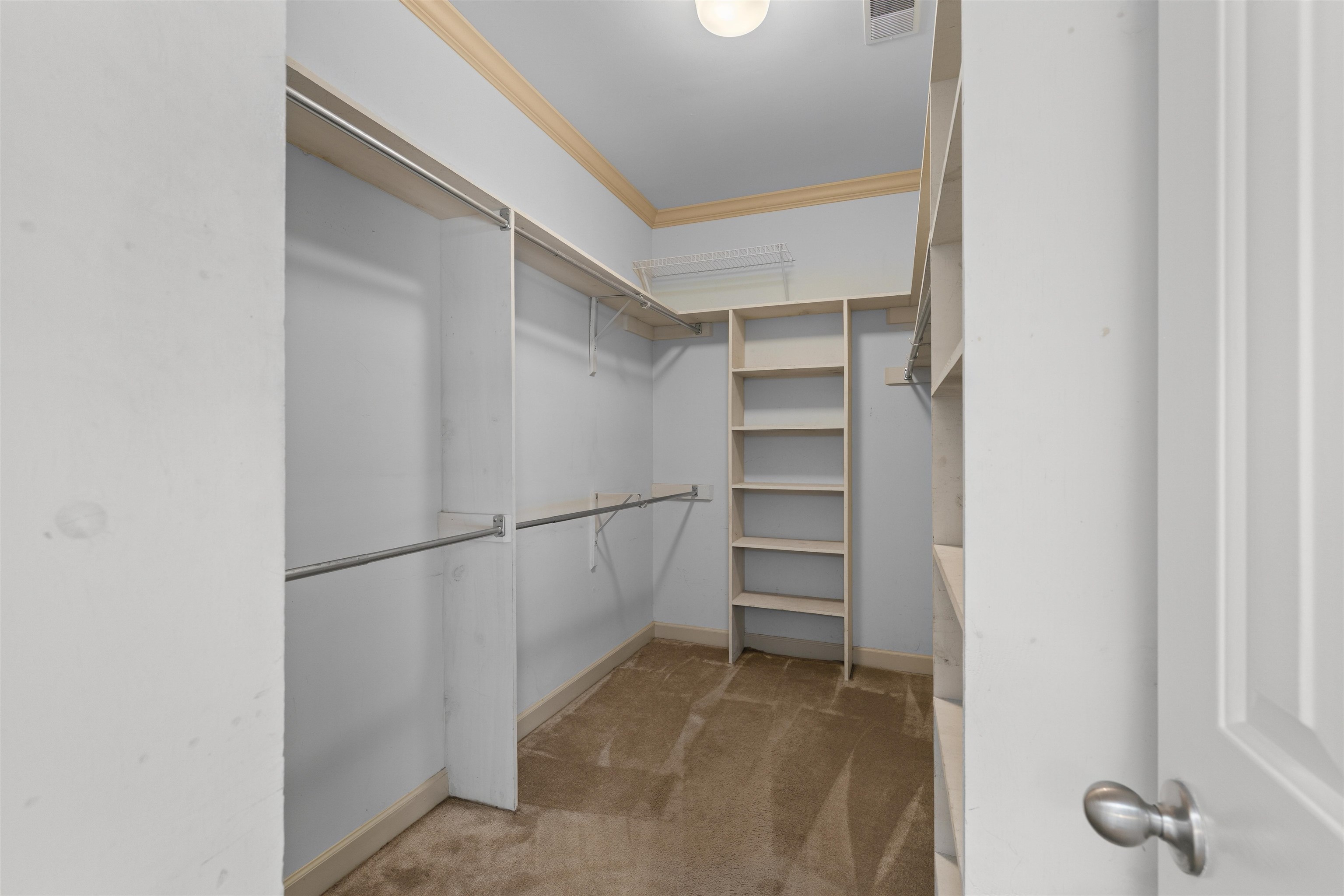 7168 Egerton Ln Property Photo 21