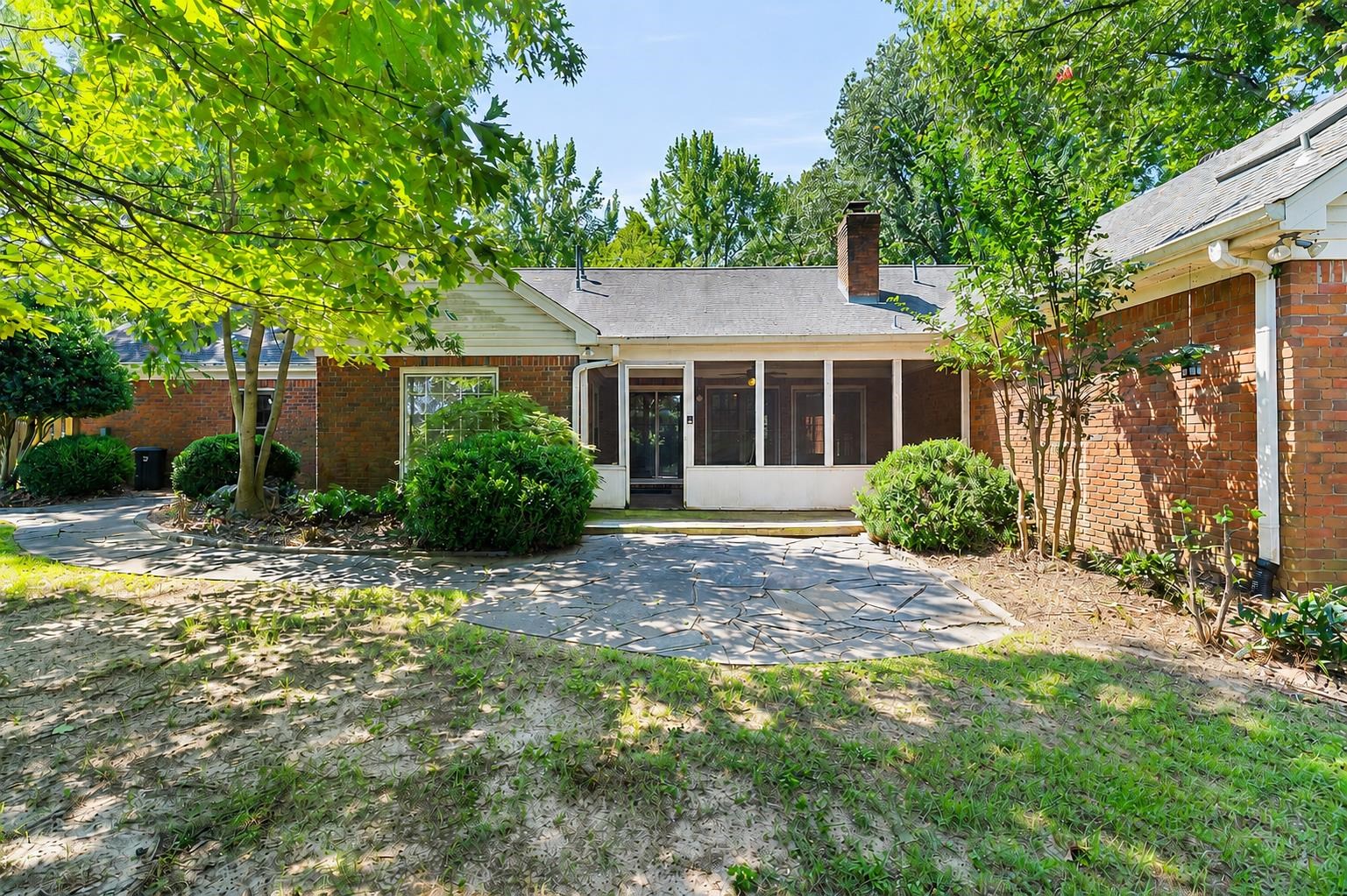 7168 Egerton Ln Property Photo 34