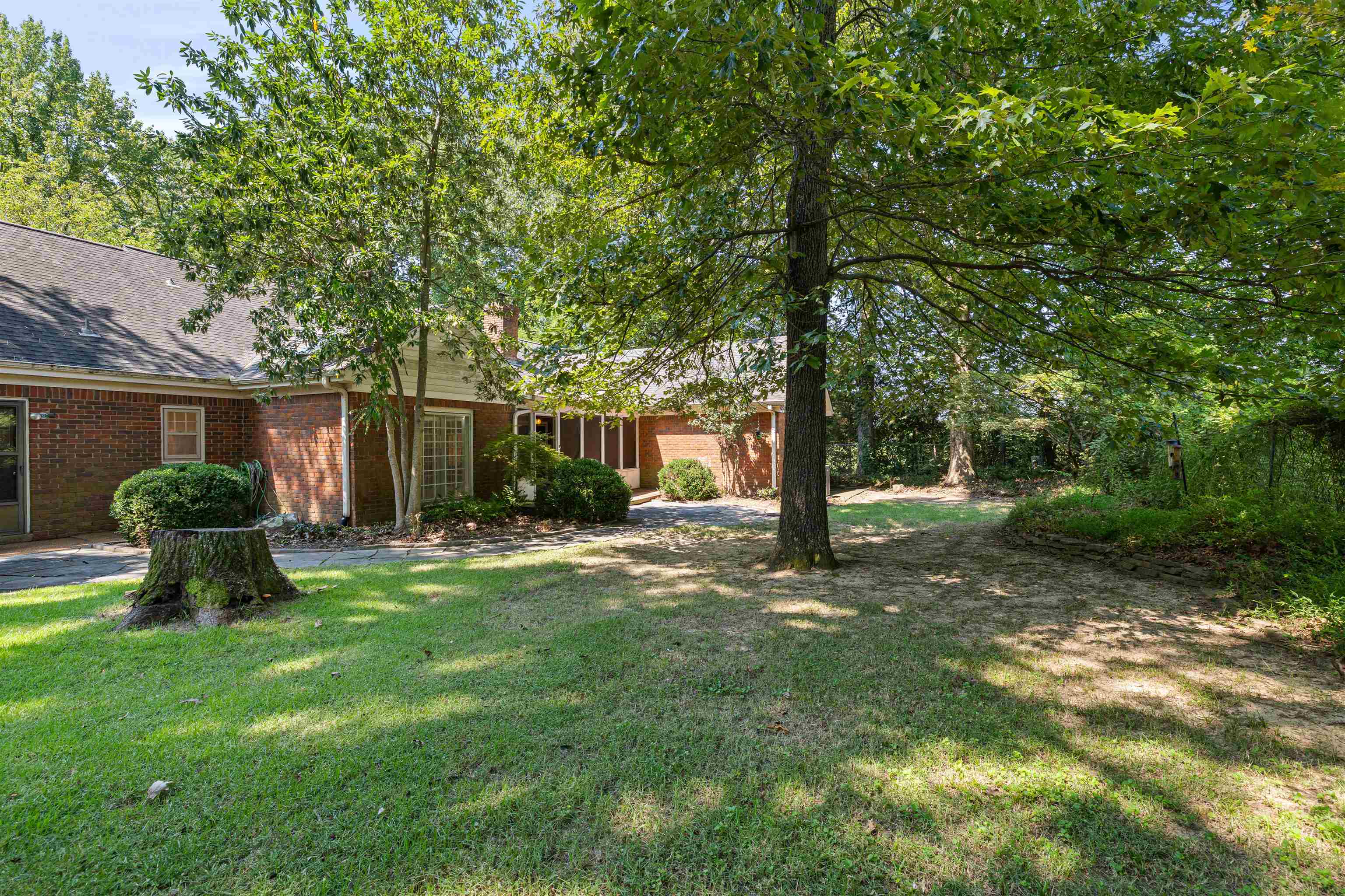 7168 Egerton Ln Property Photo 36