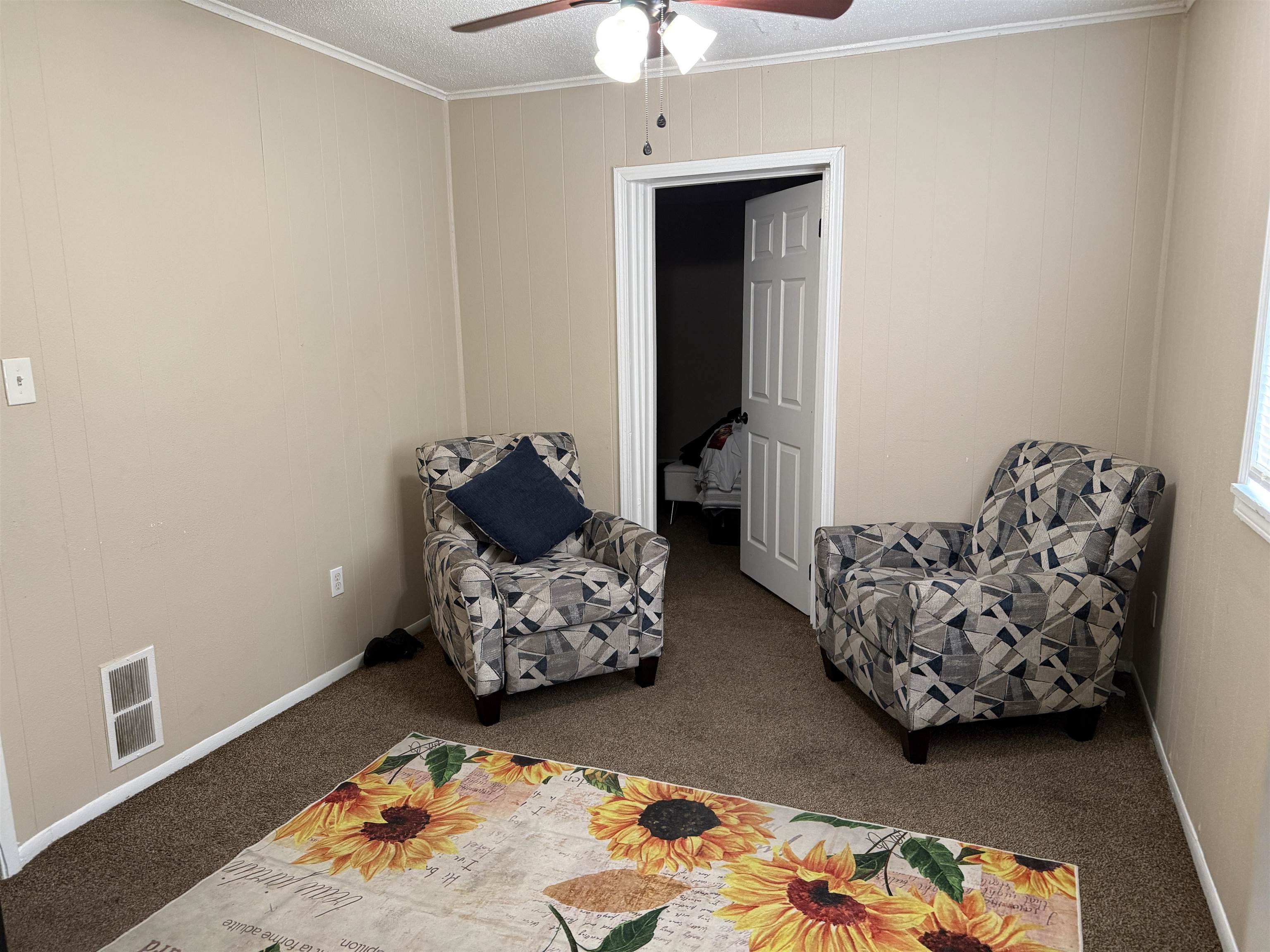 1561 W Dianne Cir Property Photo 5