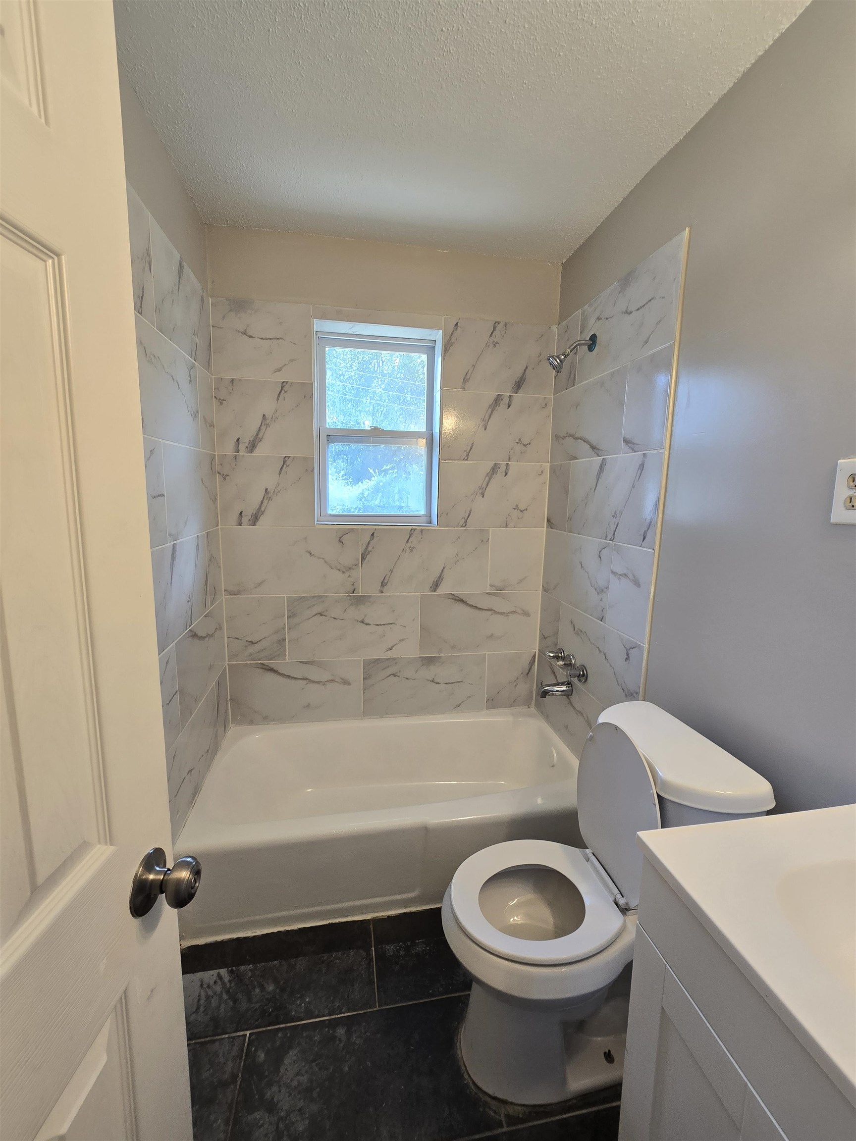 1744 N Graham Rd Property Photo 13