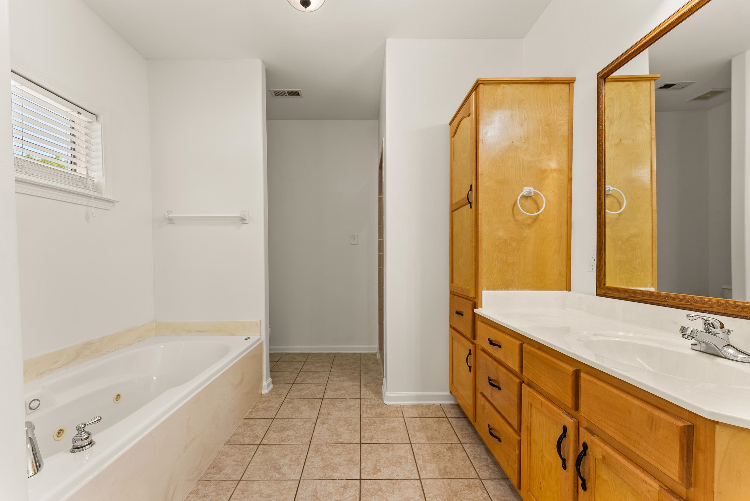 228 Golden Pond Dr Property Photo 22
