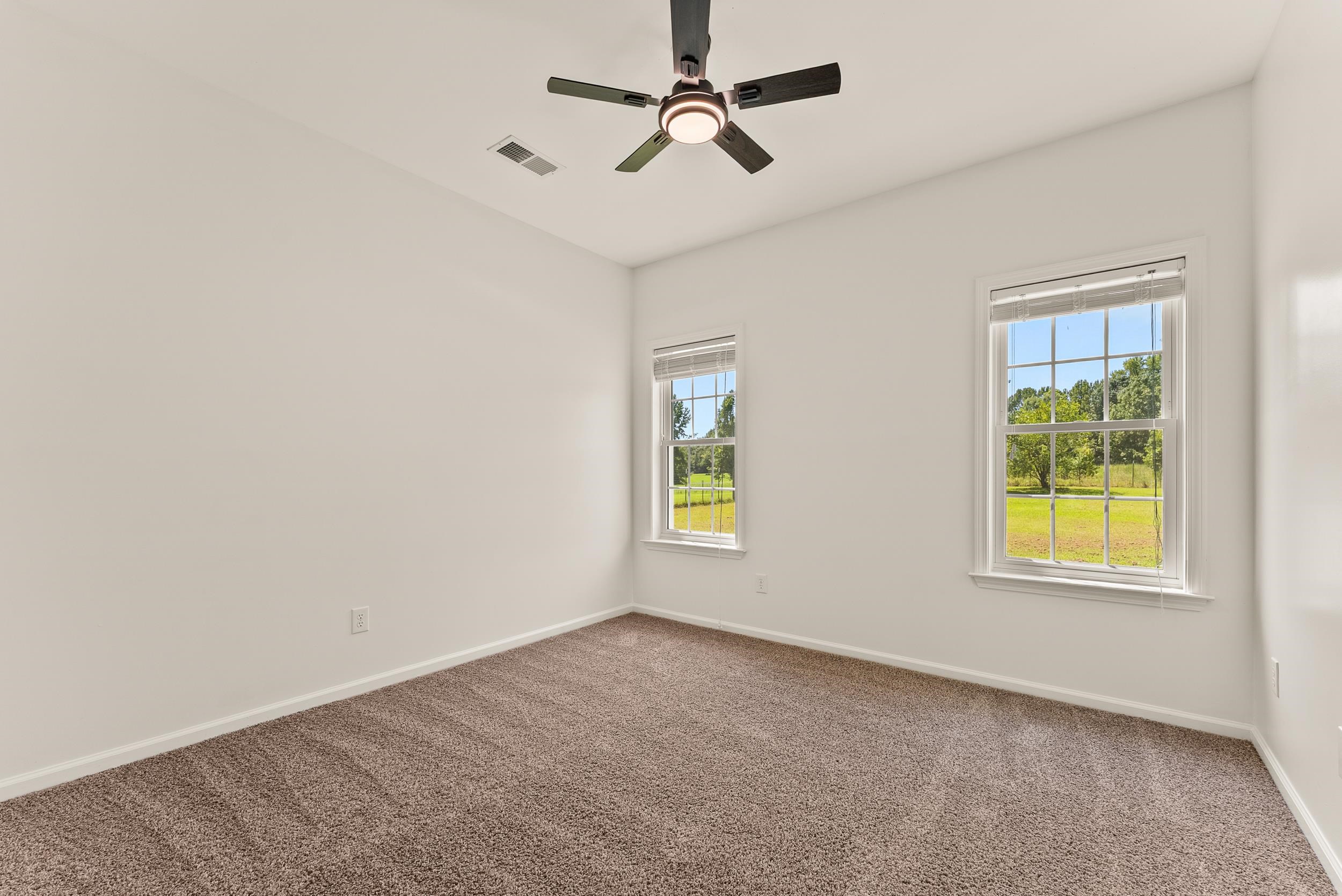 228 Golden Pond Dr Property Photo 27