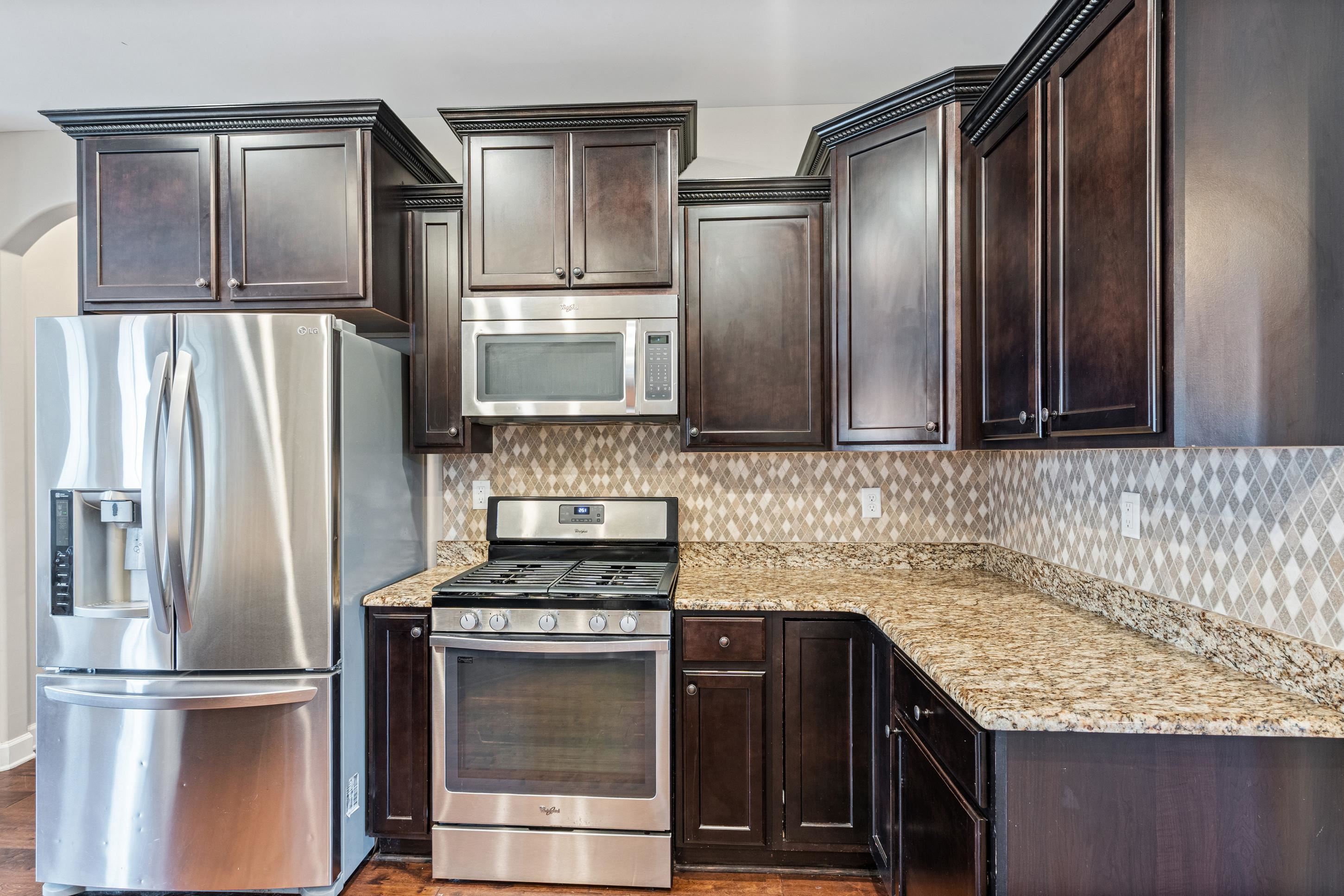 12176 Brooks River Rd Property Photo 6