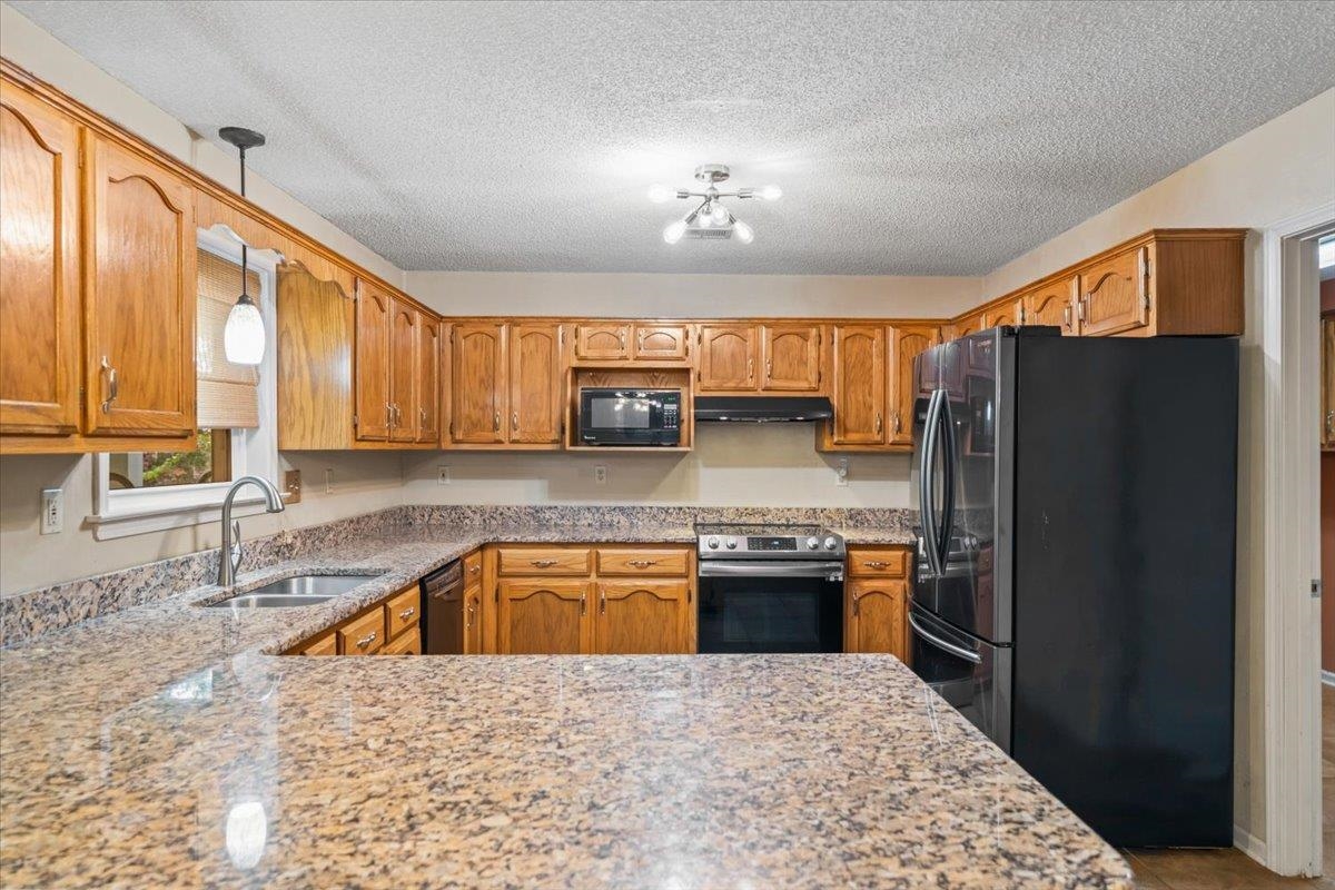8811 Bazemore Rd Property Photo 11