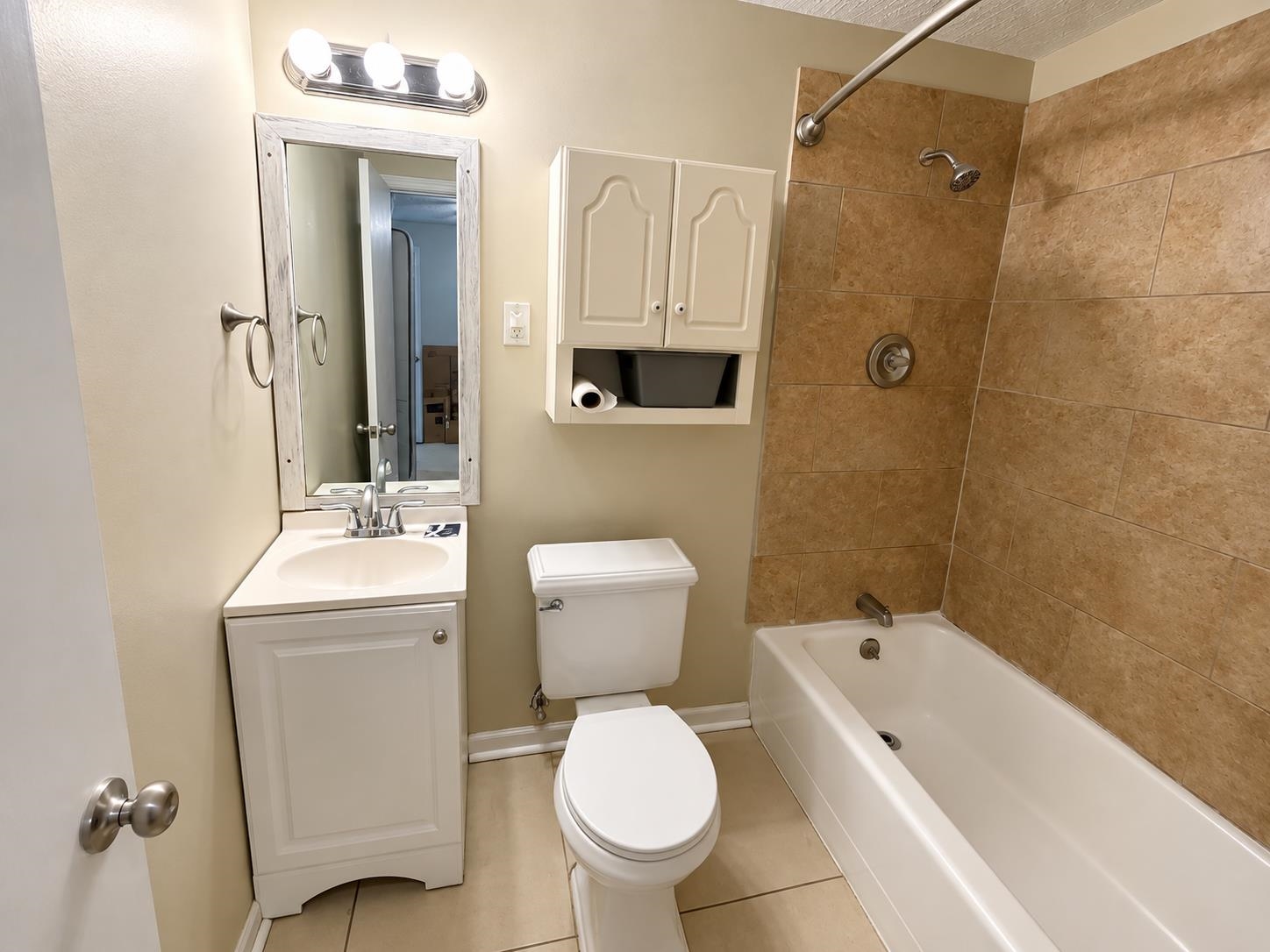 1639 Colonial Rd Property Photo 23