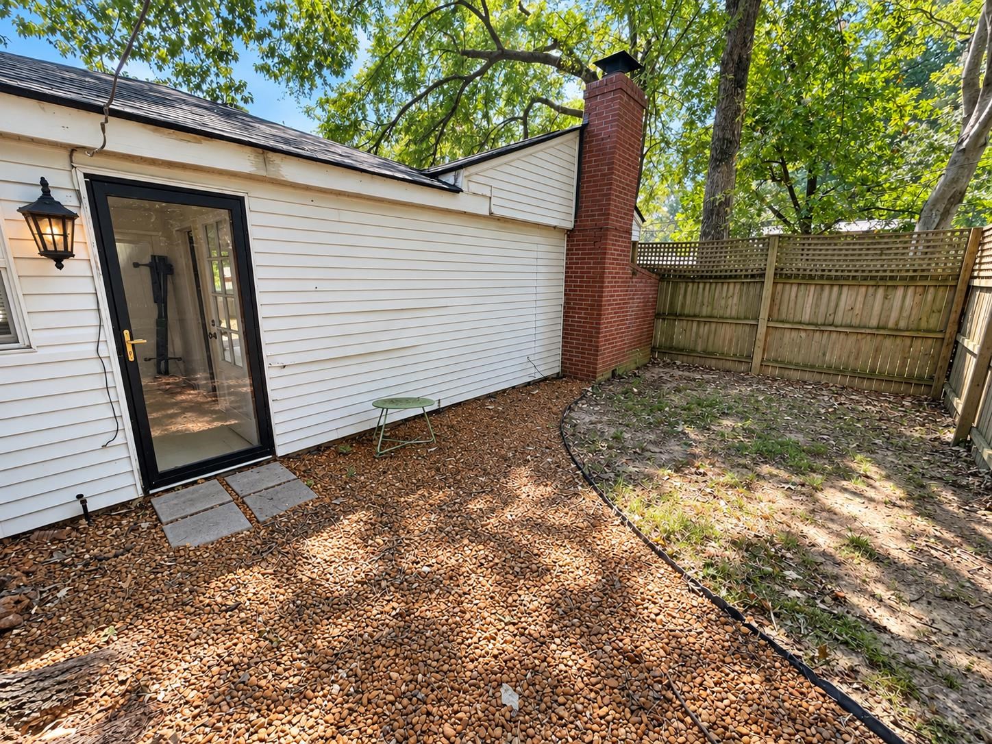 1639 Colonial Rd Property Photo 26