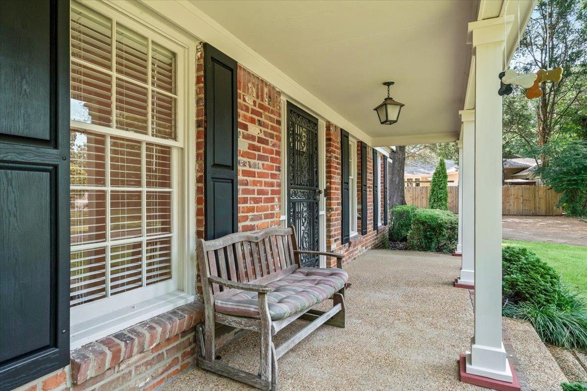 5471 Rich Rd Property Photo 4
