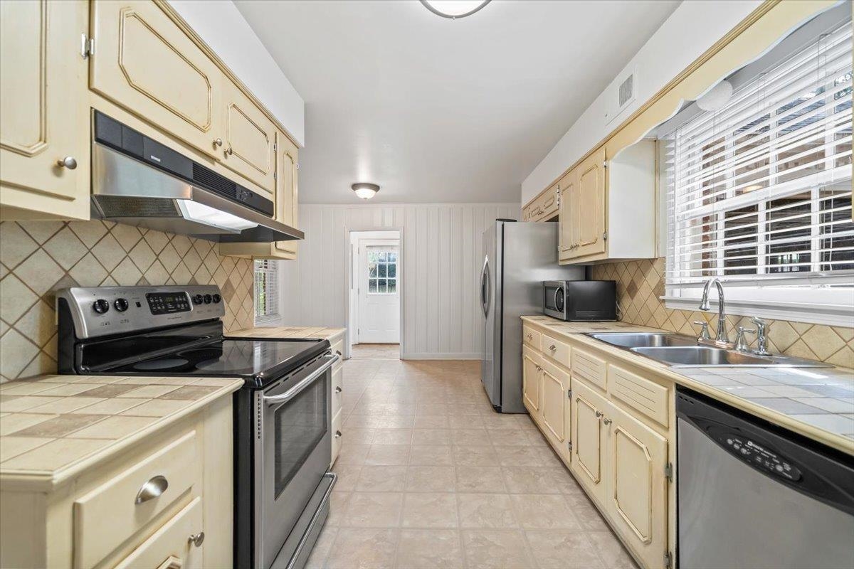5471 Rich Rd Property Photo 17