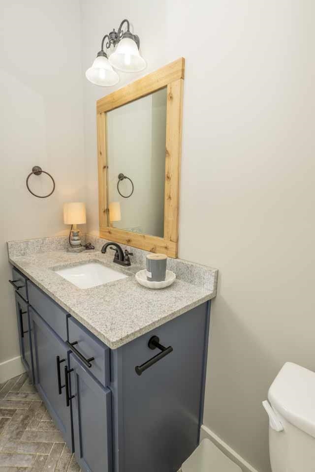 985 Park St Property Photo 24