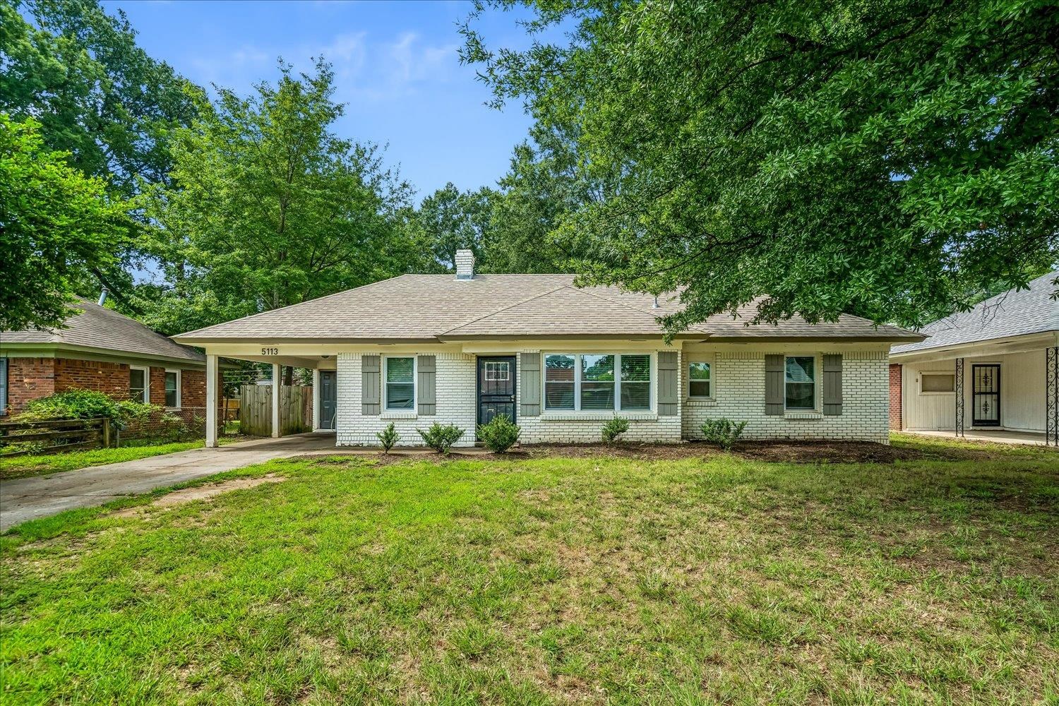 5113 HELENE DR Property Photo 1