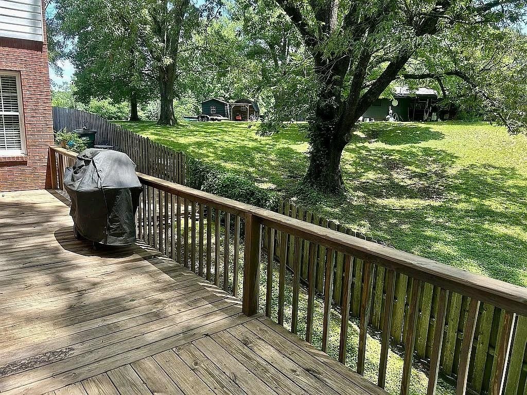36 Sutton Place Pl Property Photo 19