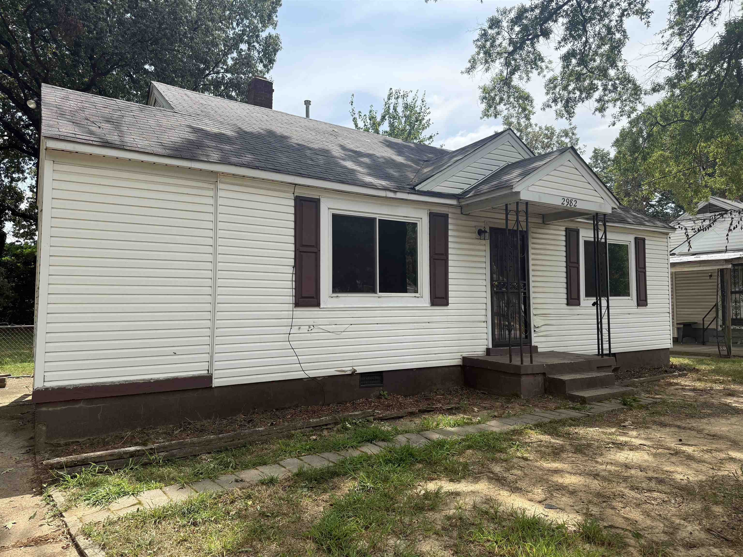 2982 Kingston Dr Property Photo 4