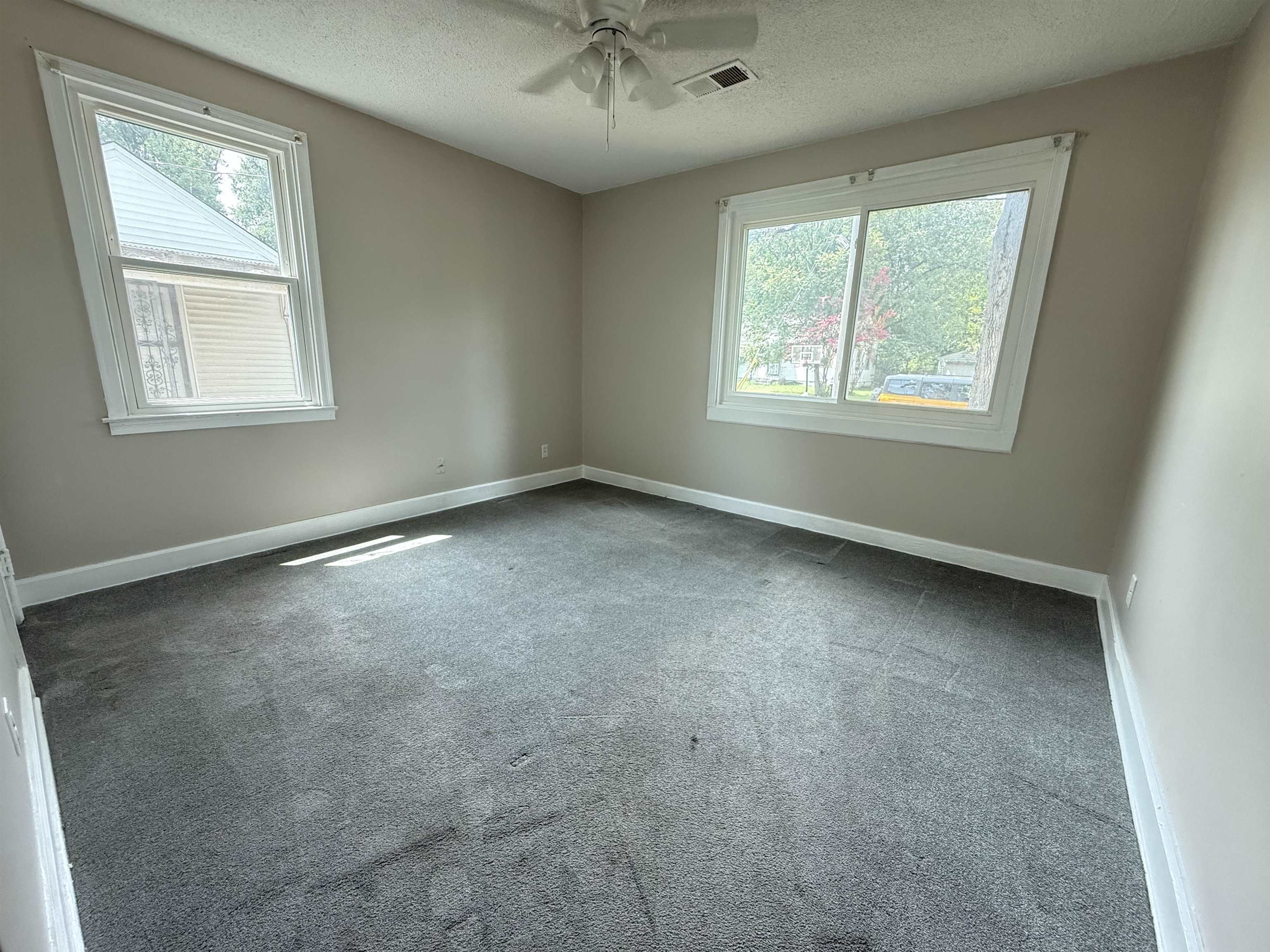2982 Kingston Dr Property Photo 8