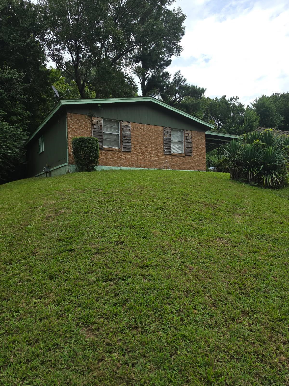 4310 MOUNTAIN TER Property Photo 1