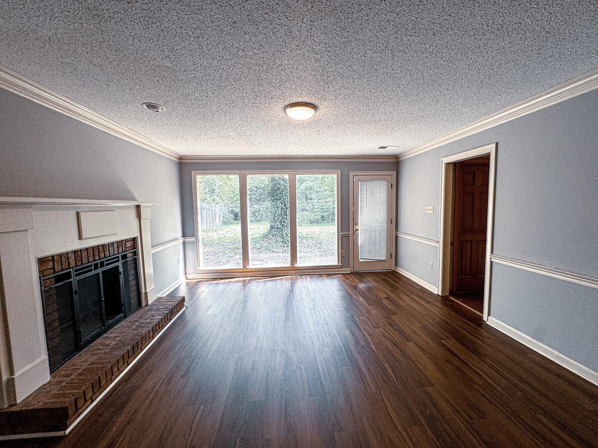 7241 Germanshire Ln Property Photo 3
