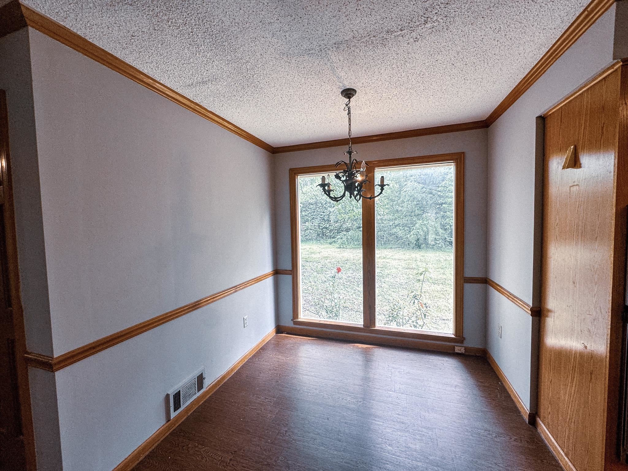 7241 Germanshire Ln Property Photo 10
