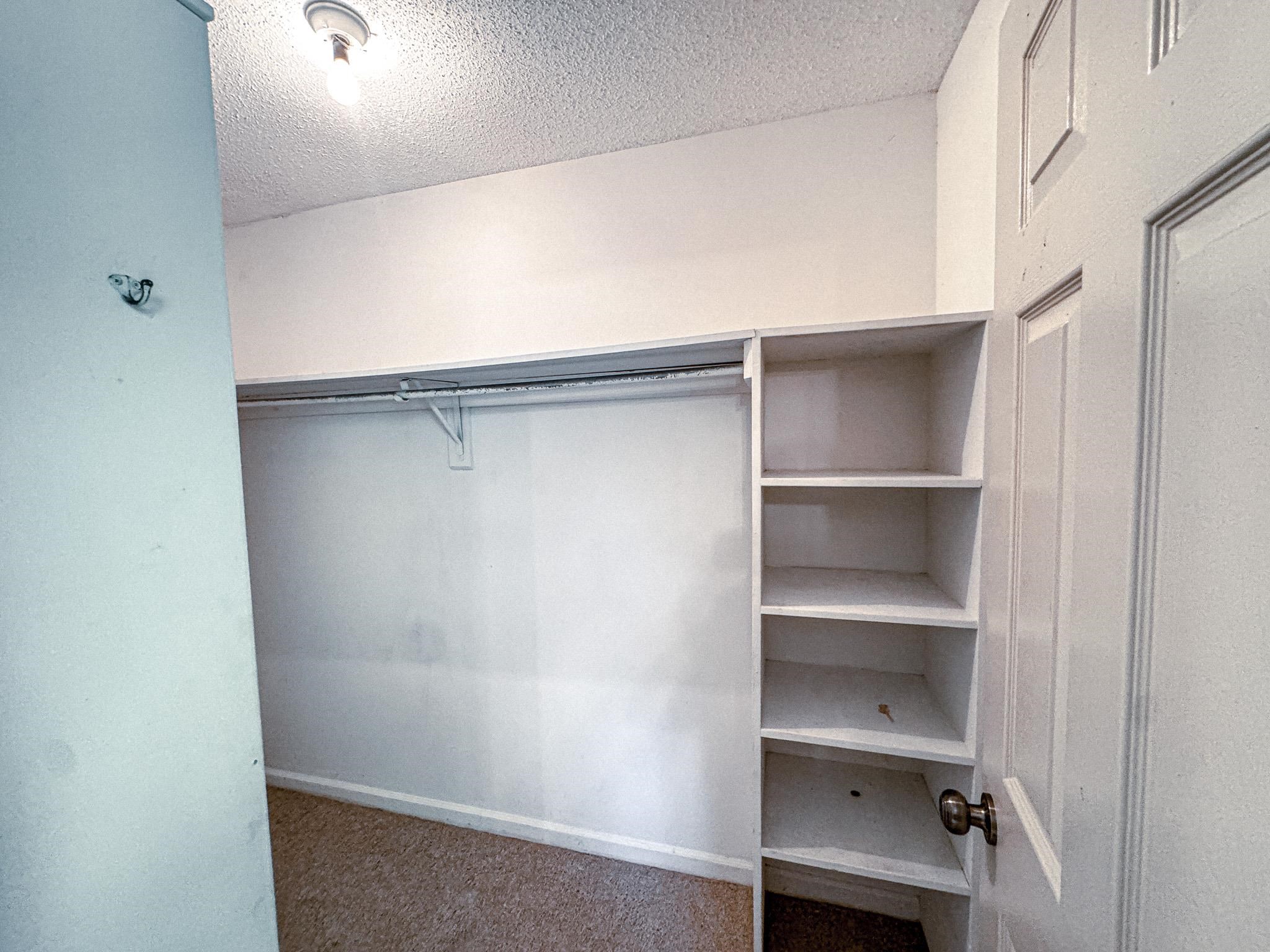 7241 Germanshire Ln Property Photo 26