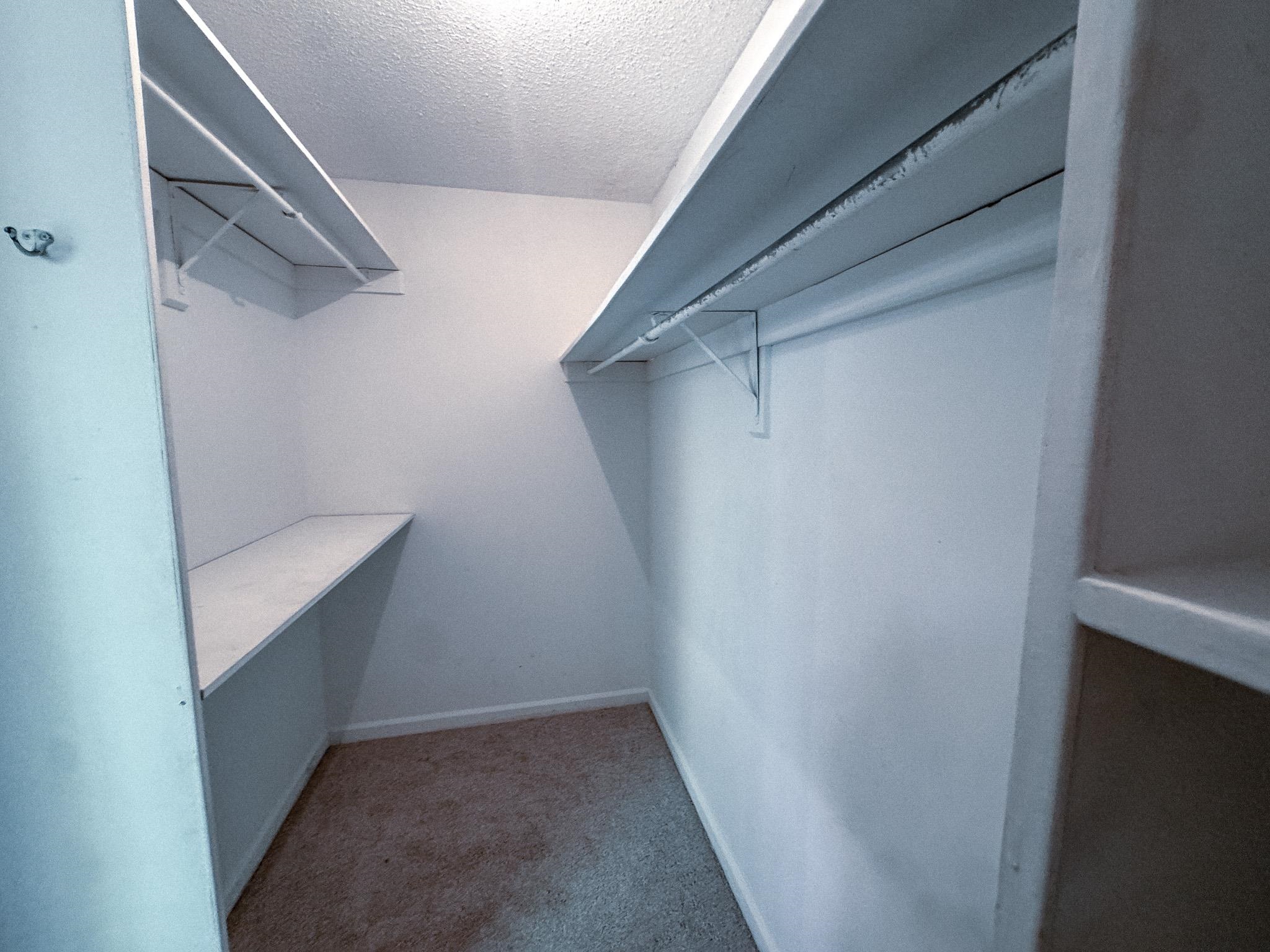 7241 Germanshire Ln Property Photo 27