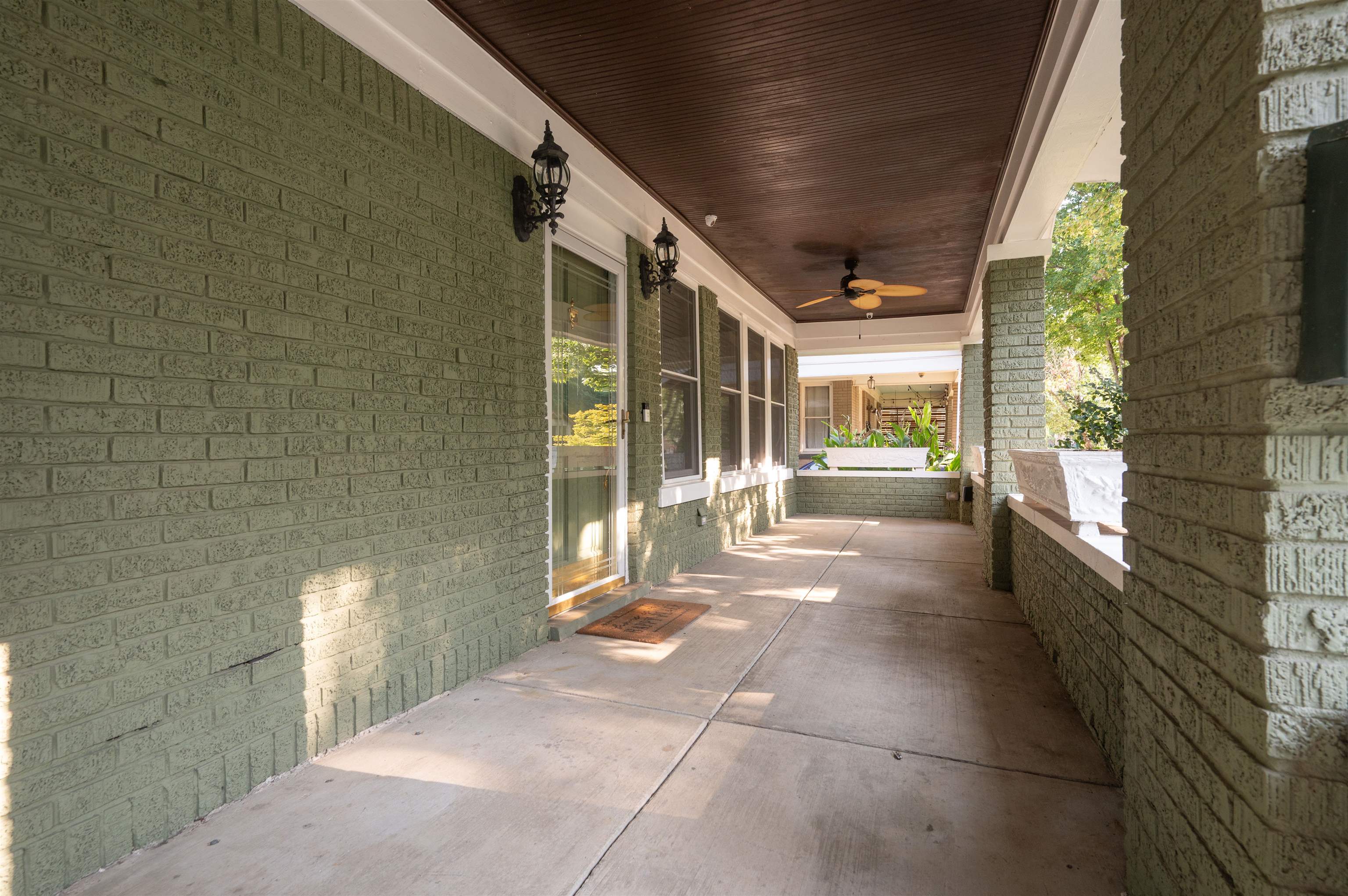 424 N Willett St Property Photo 2