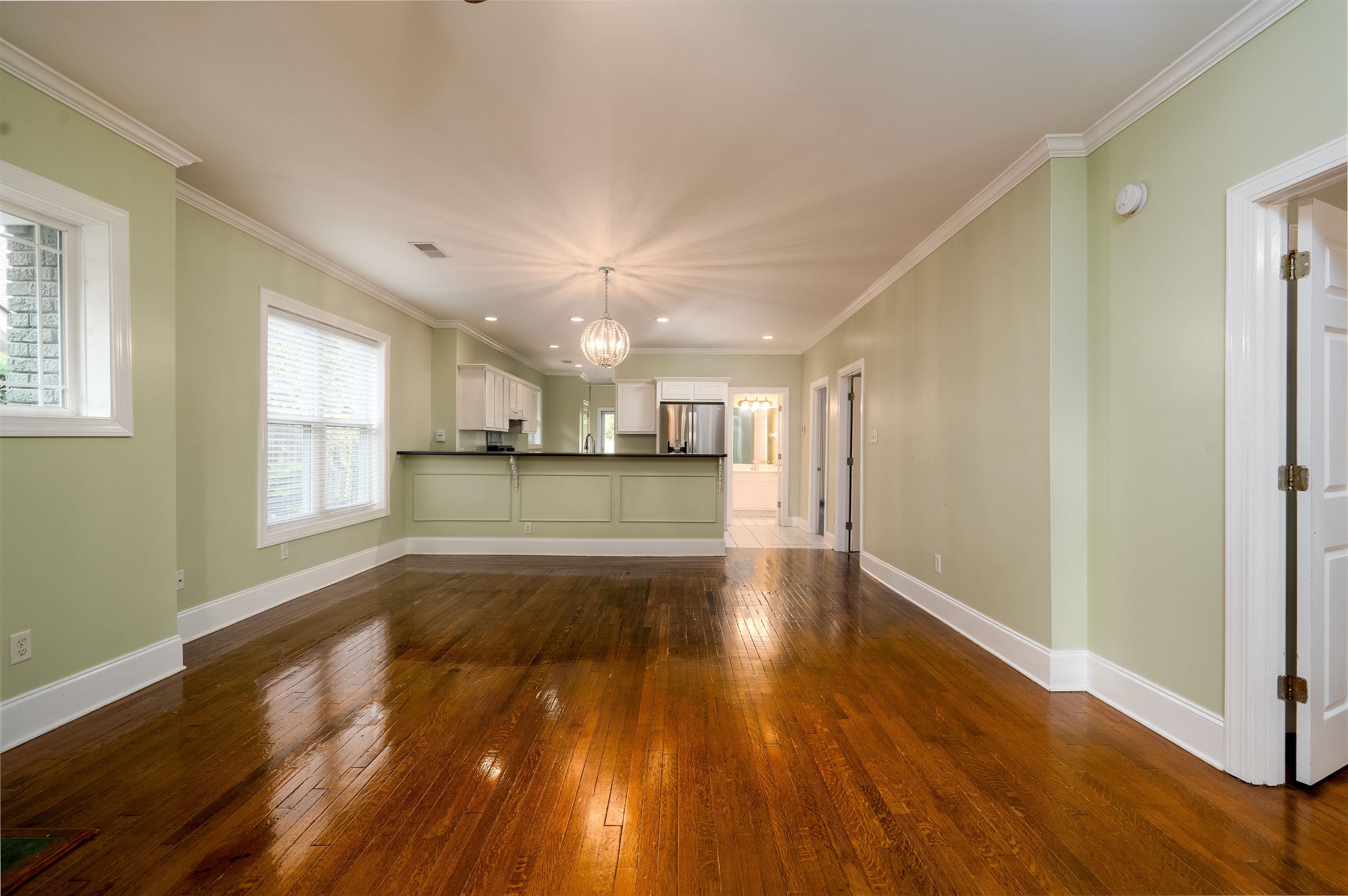 424 N Willett St Property Photo 4