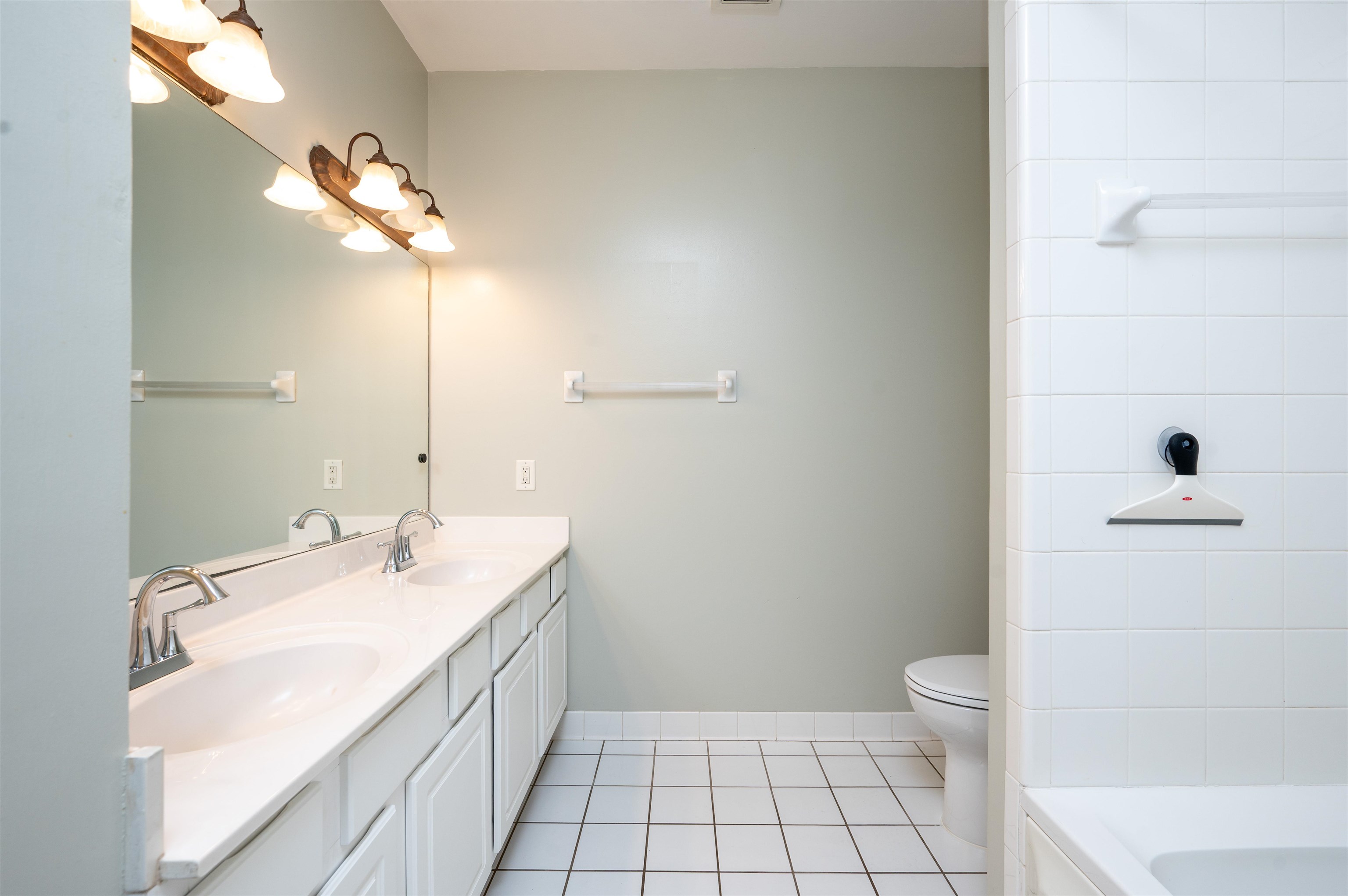 424 N Willett St Property Photo 10